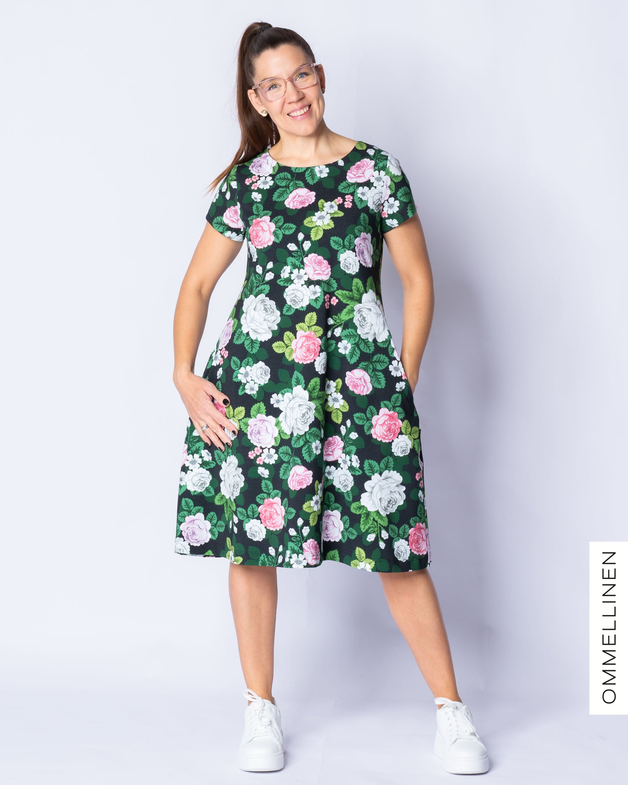 DRESS tunic - short sleeve, Babushka Roses - black/grey/rose