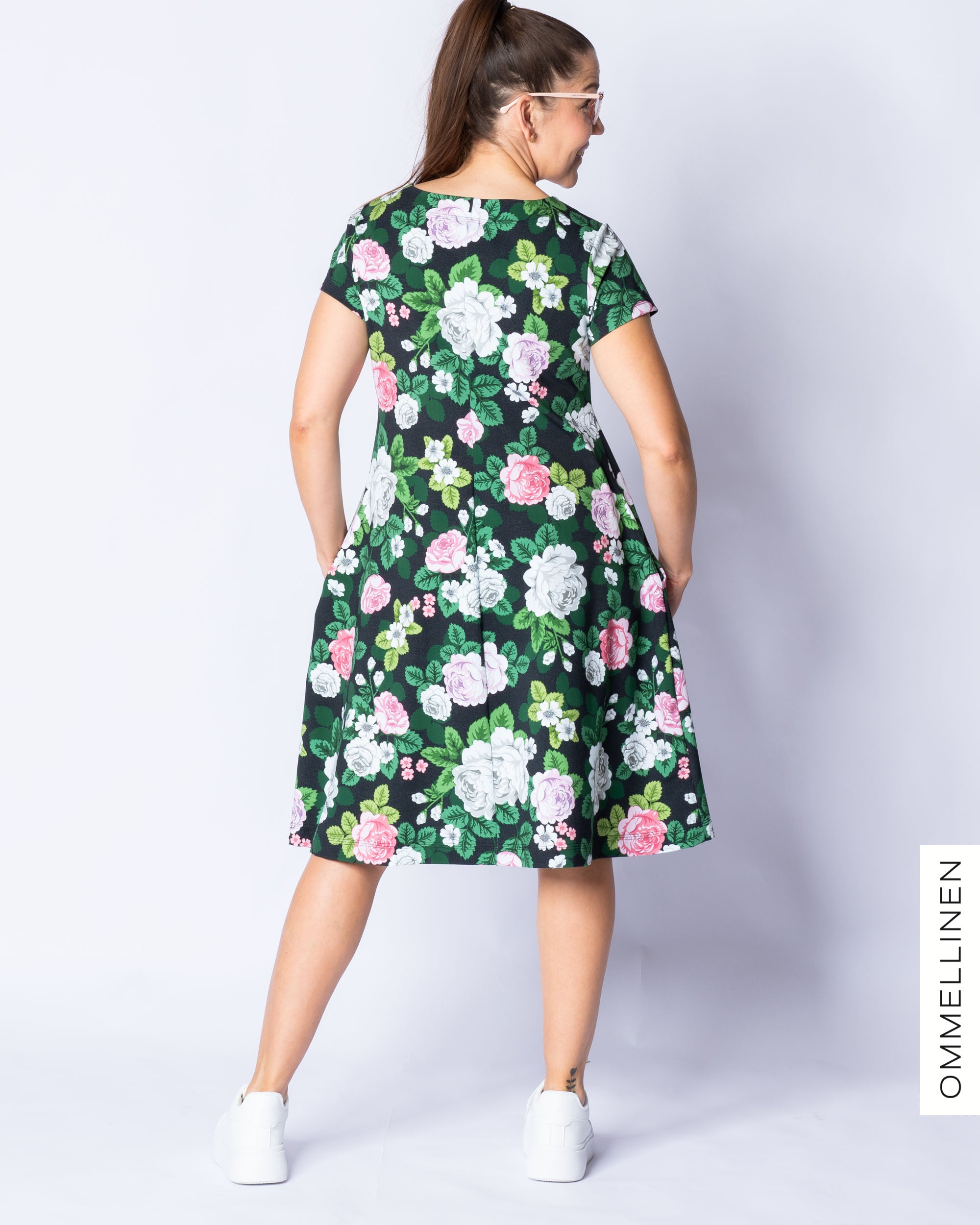 DRESS tunic - short sleeve, Babushka Roses - black/grey/rose