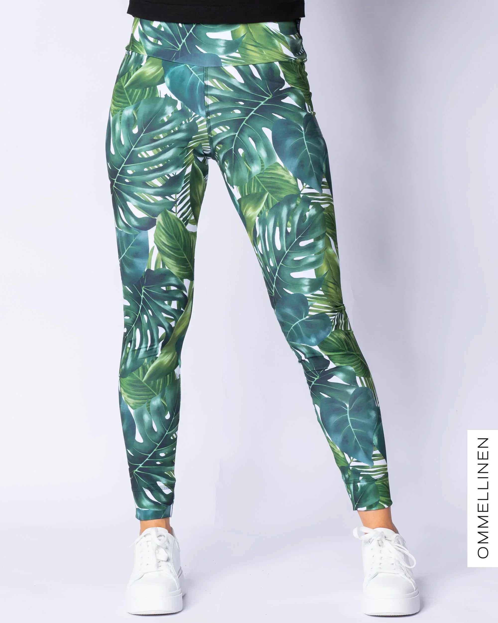 SPORT leggings, Lehdet