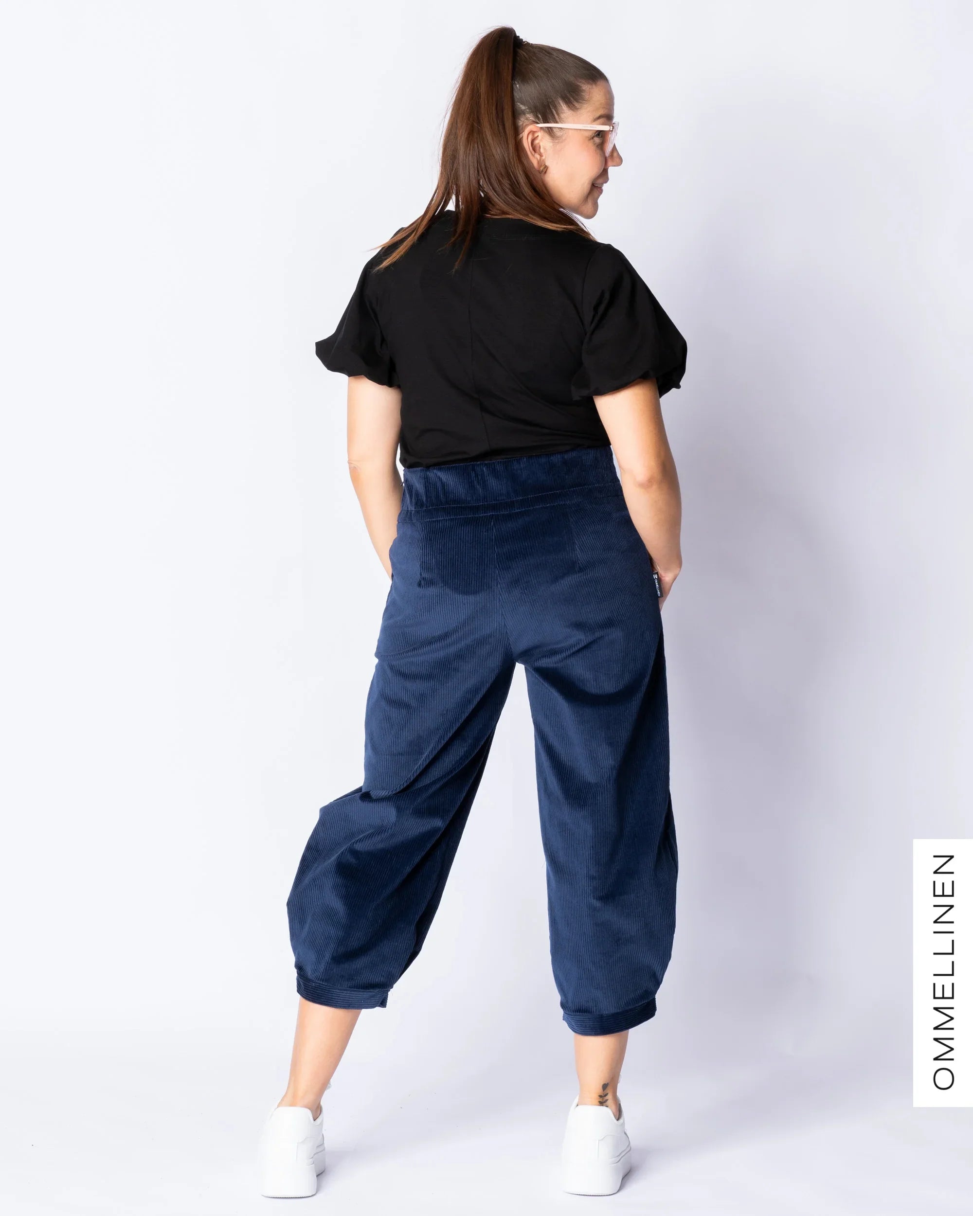 CORDUROY short pants, blue