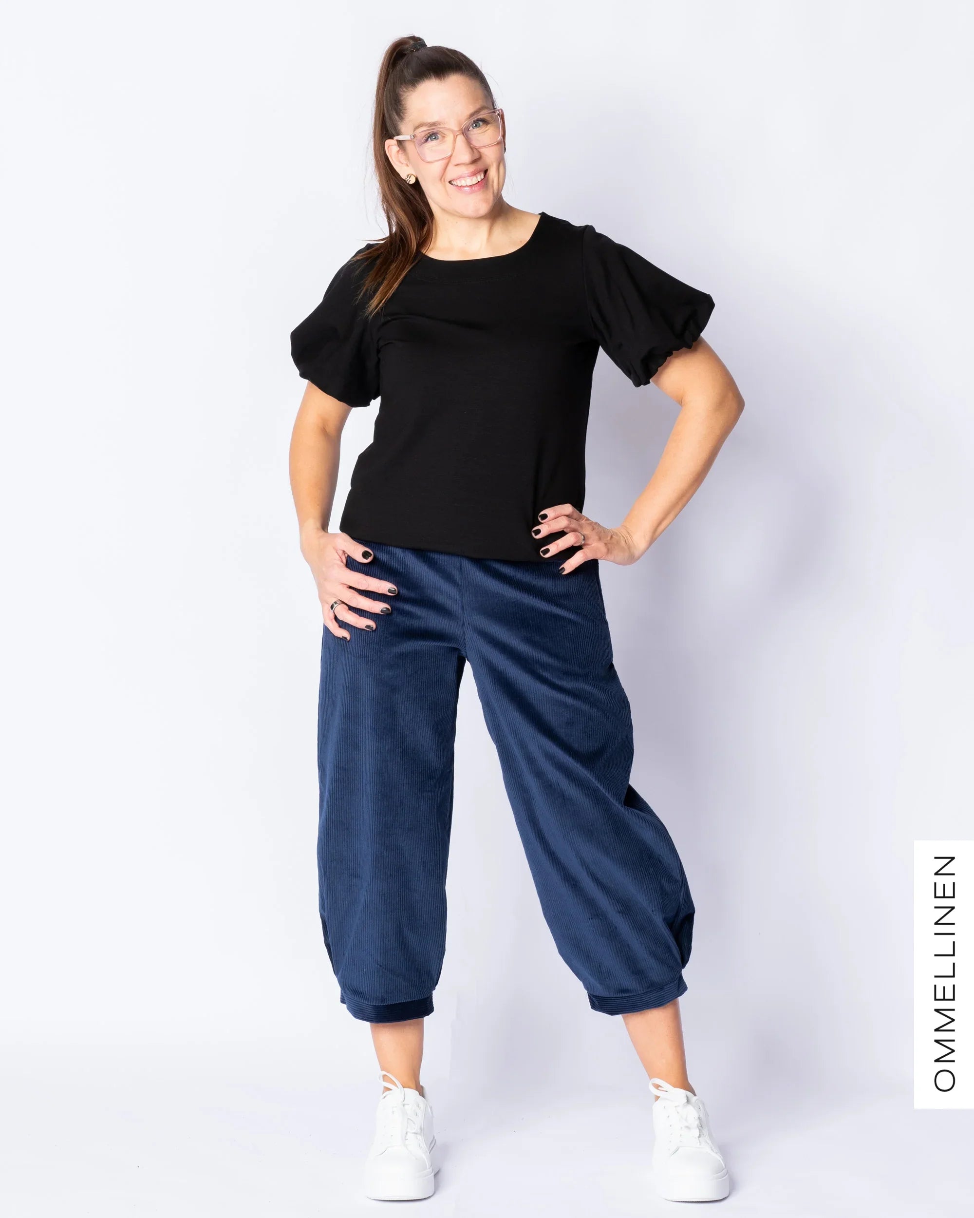 CORDUROY short pants, blue