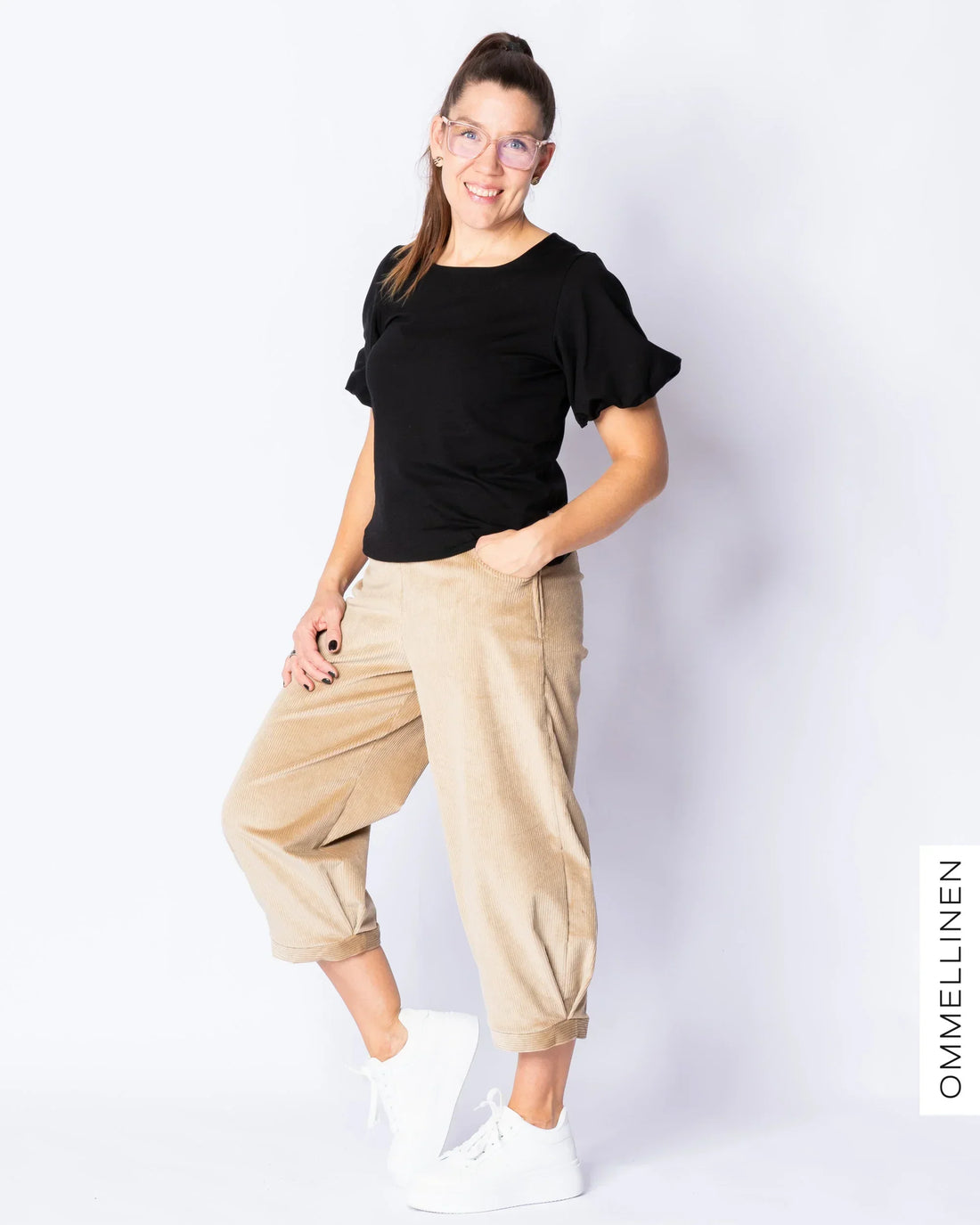 CORDUROY short pants, sand - slight II-quality