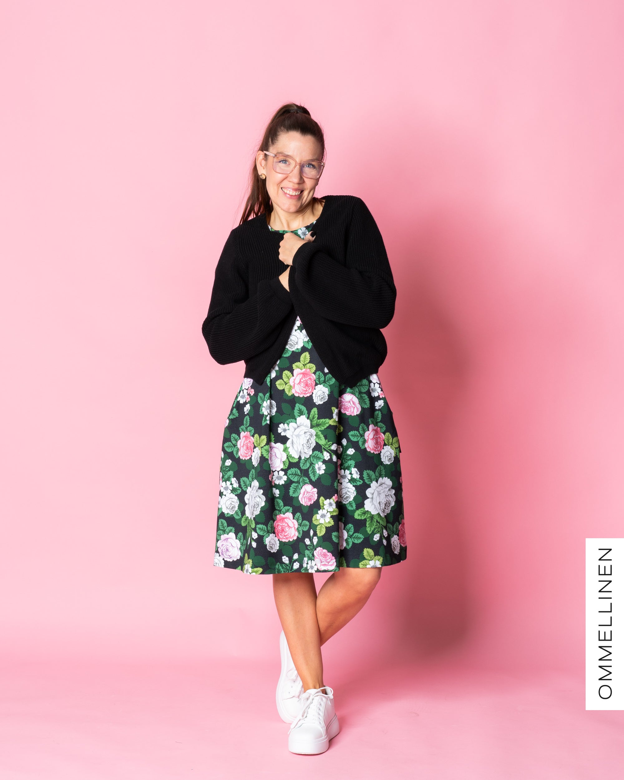 DRESS tunic - short sleeve, Babushka Roses - black/grey/rose