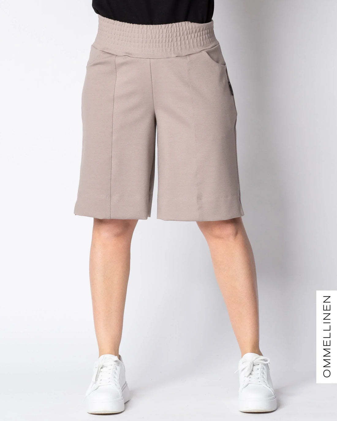 LEMPI shorts, latte