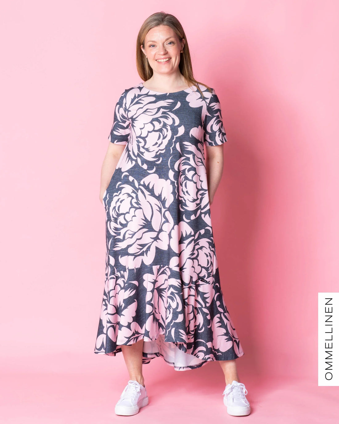 HULMU dress, Babushka Roses Giant - denim/rose