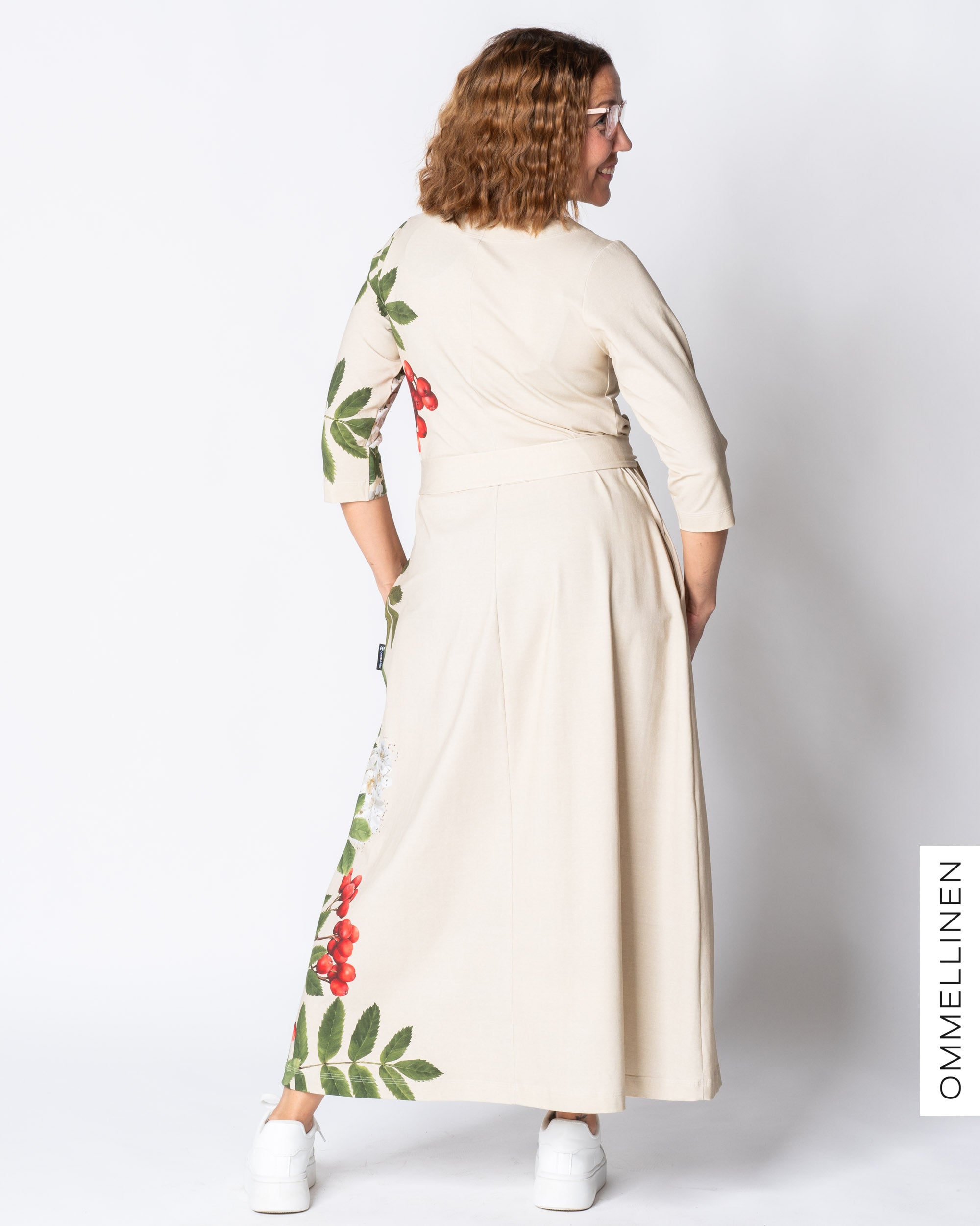 UNELMA dress, Giant pihlaja - off-white