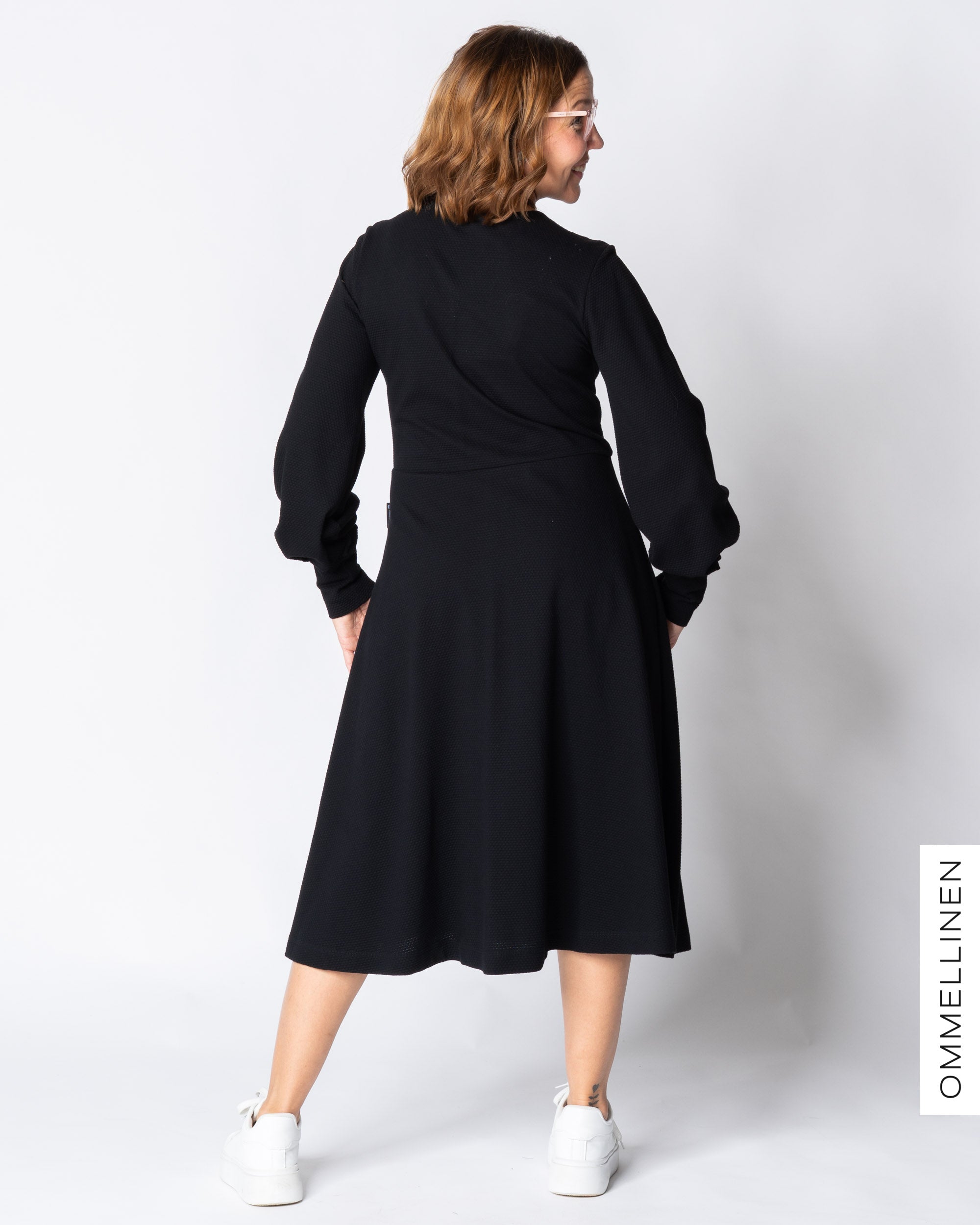 HELMI dress, black