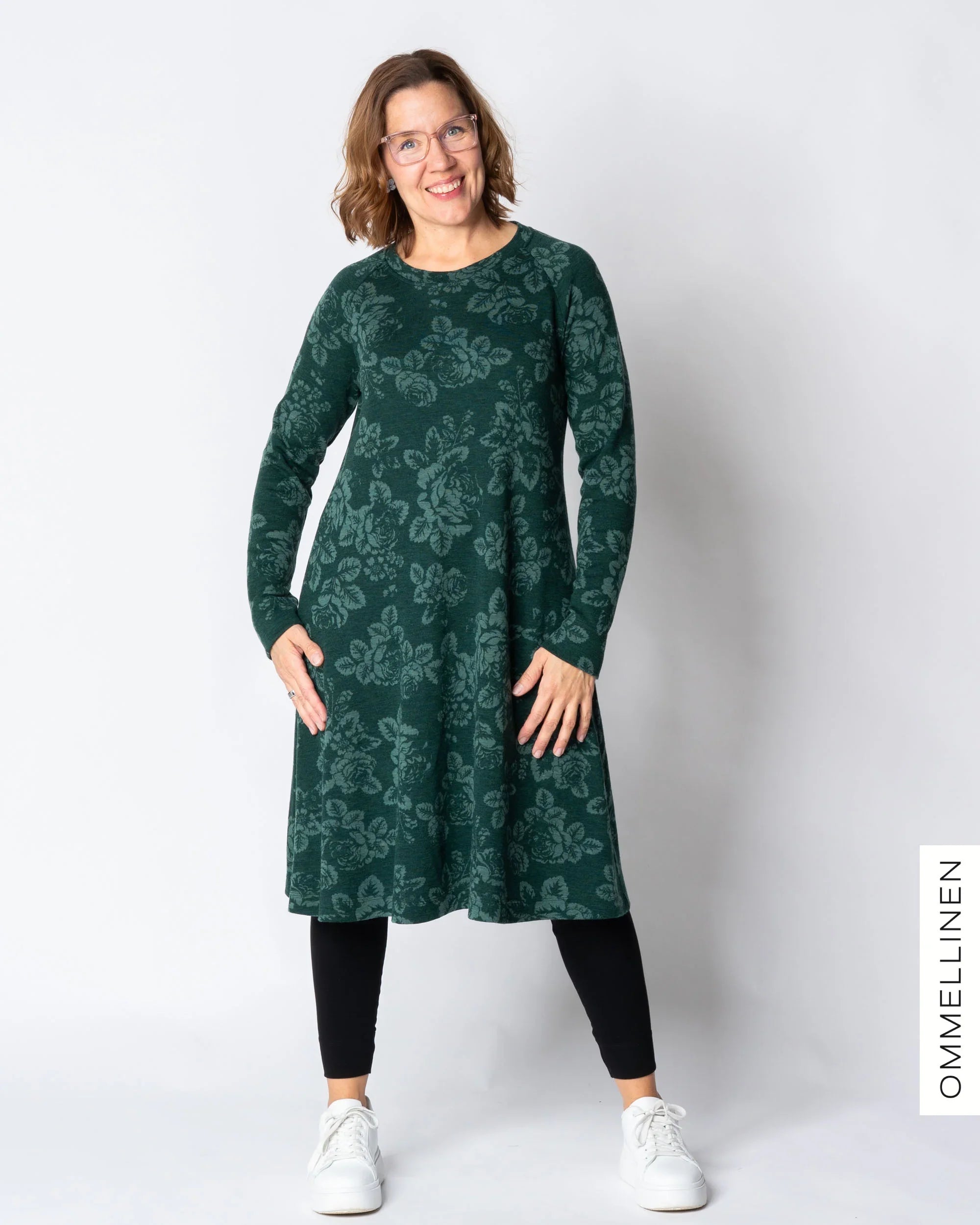 MERINO dress, Babushka Roses - green
