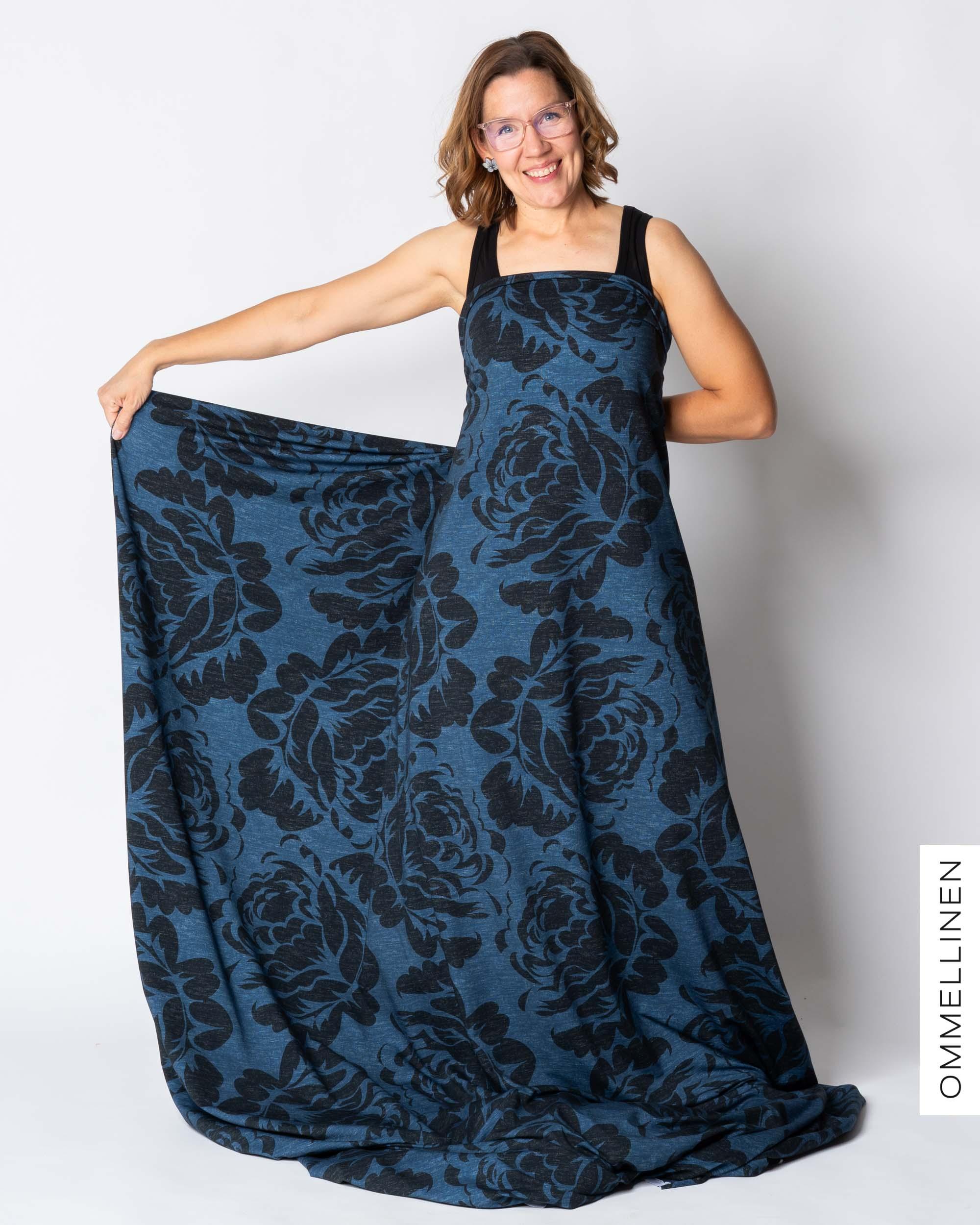 French terry, Babushka Roses Giant - blue/black