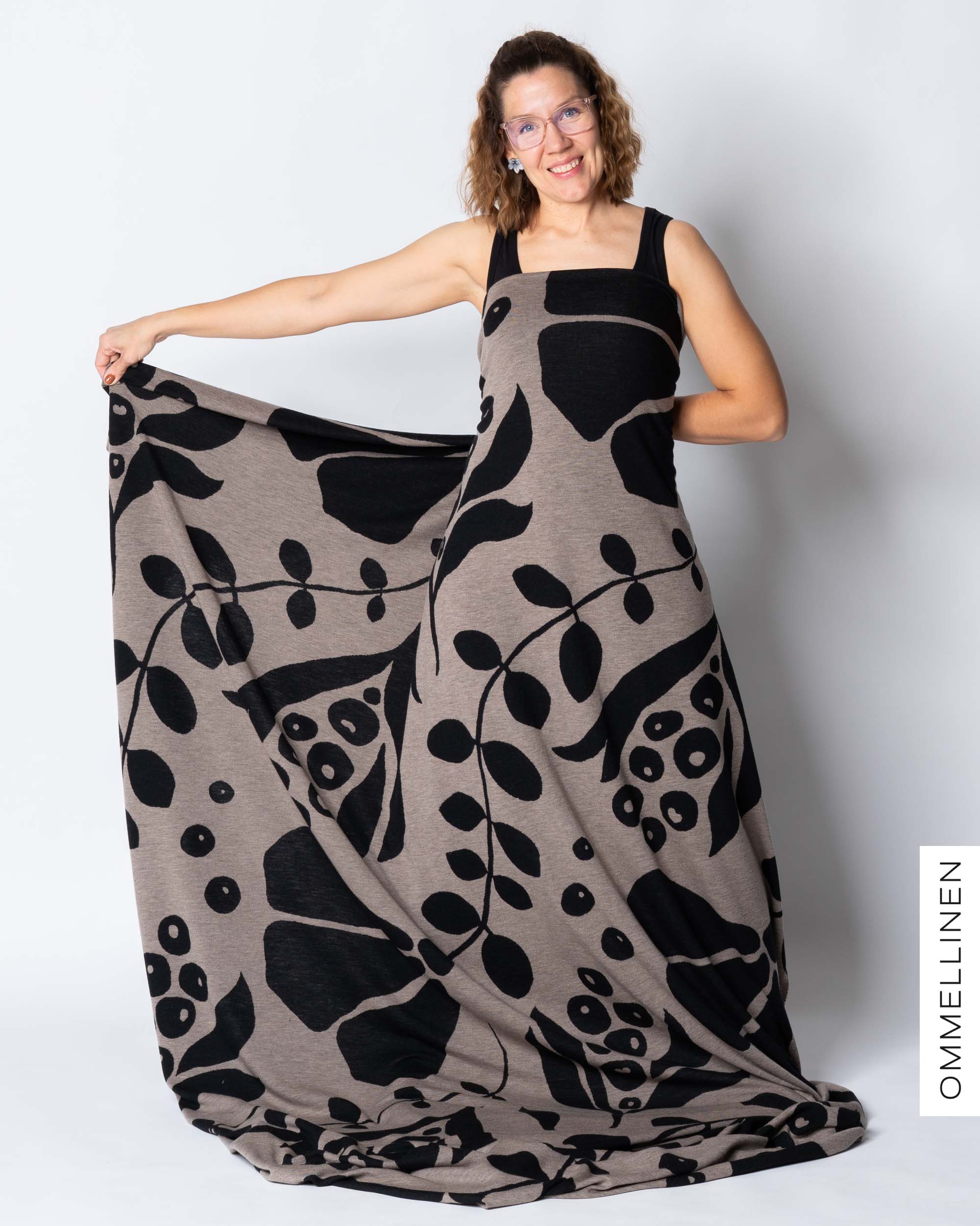 Merino wool, Kaunotar - hazelnut/black