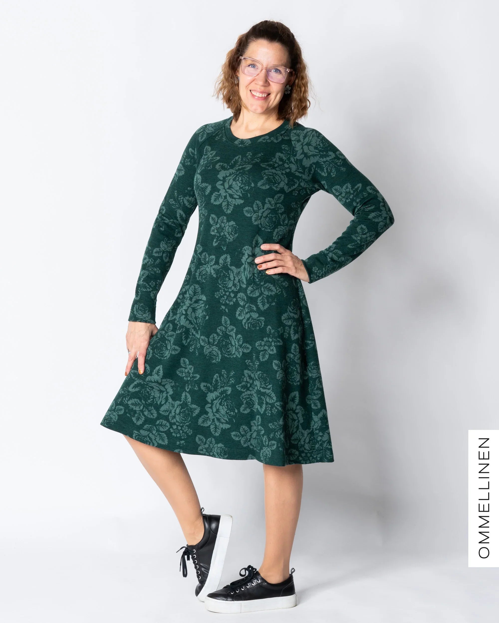 MERINO dress, Babushka Roses - green