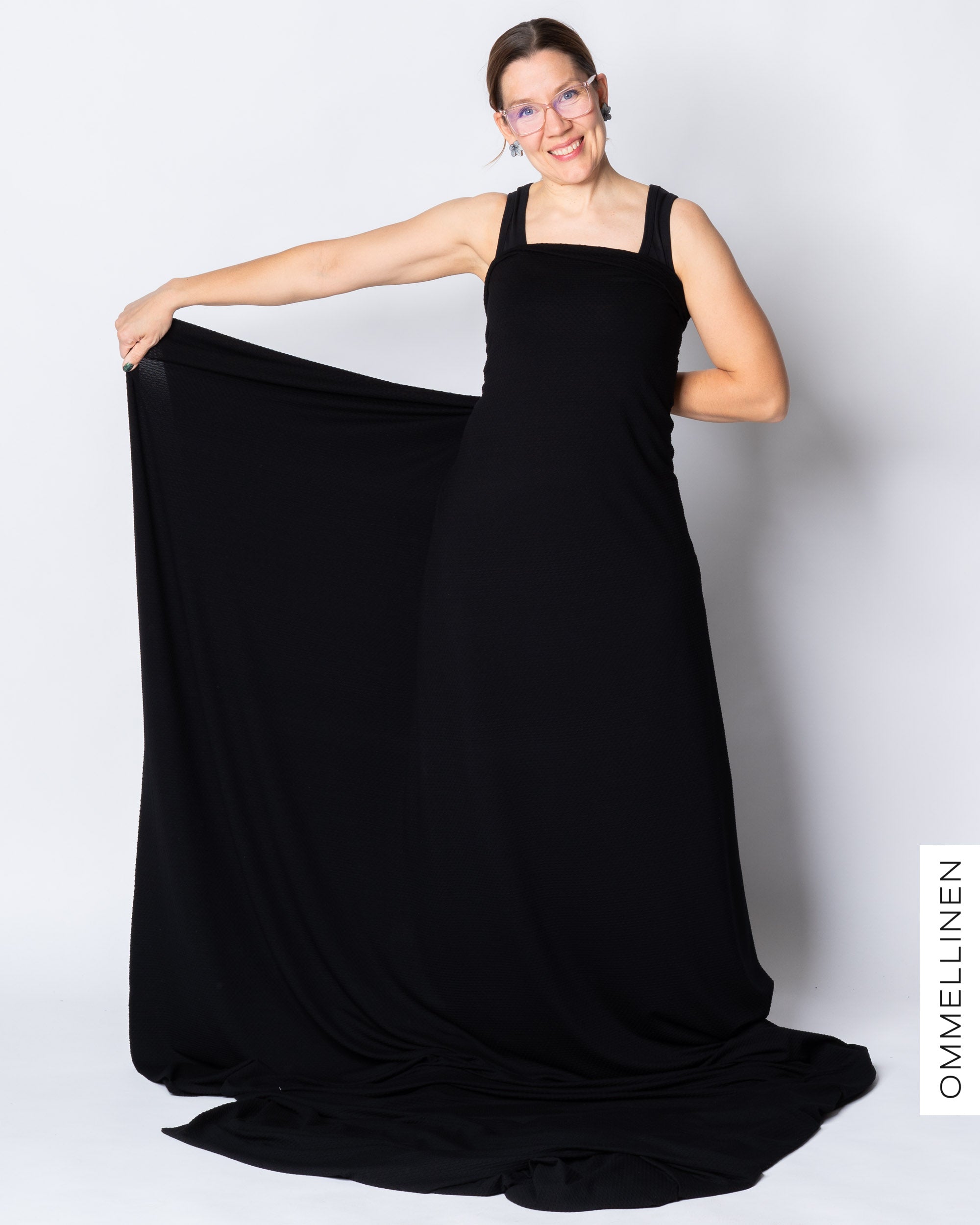 Embossed viscose knit - PRE-CUT, black