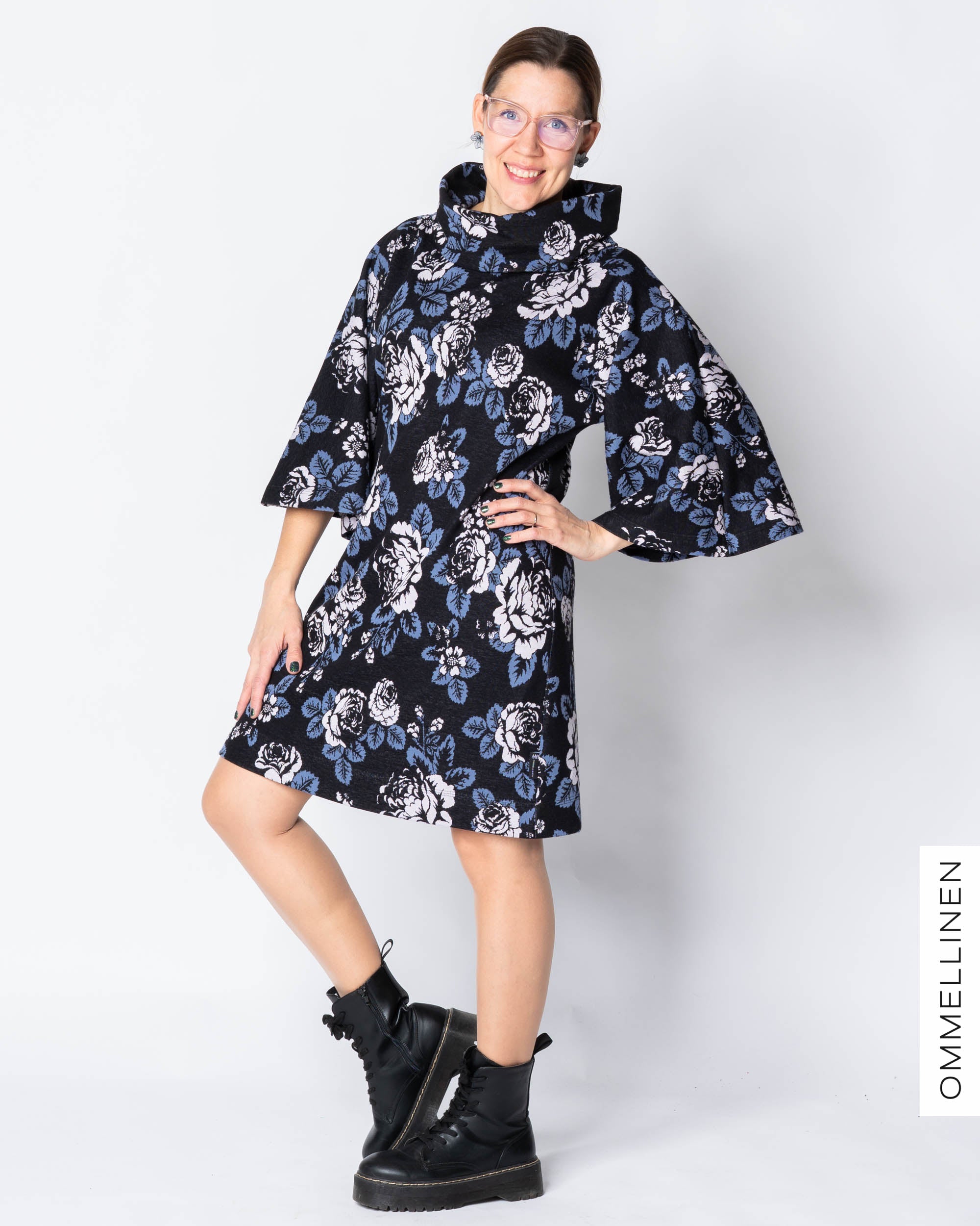 HULMU tunic, Babushka Roses - black/blue