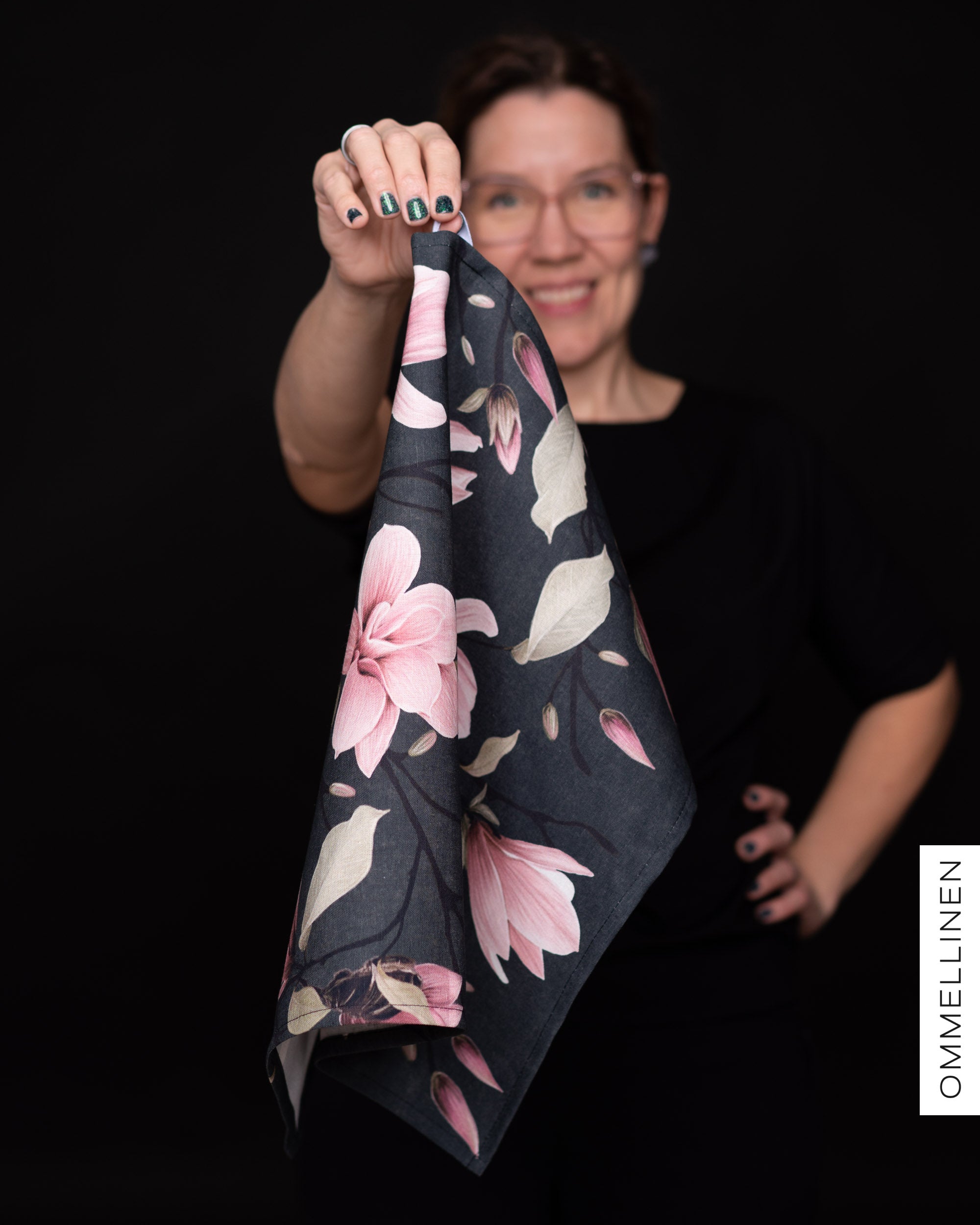 Kitchen towel, Magnolian kuiskaus - light pink