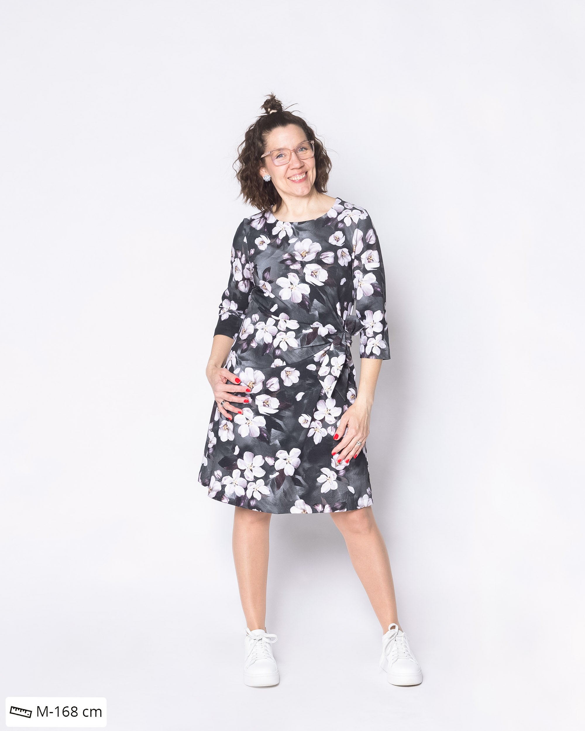 SOLMU dress, Omenankukkia - light