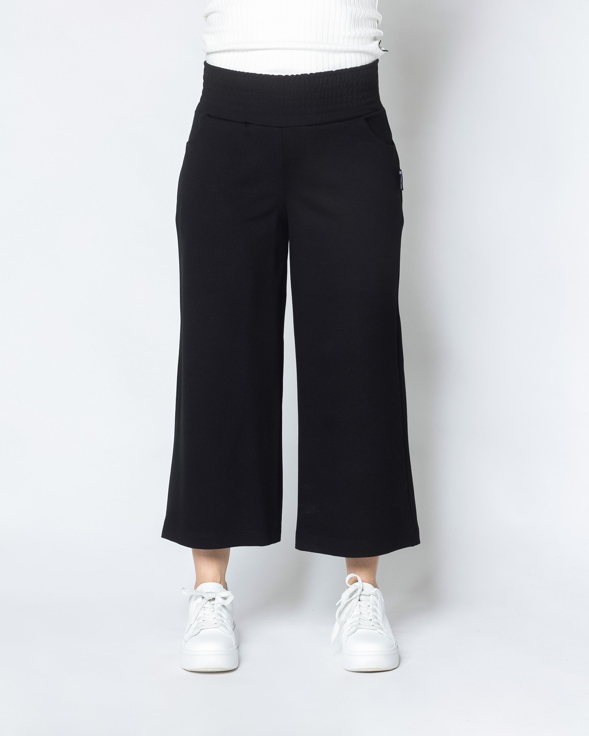 UNELMA pants, black