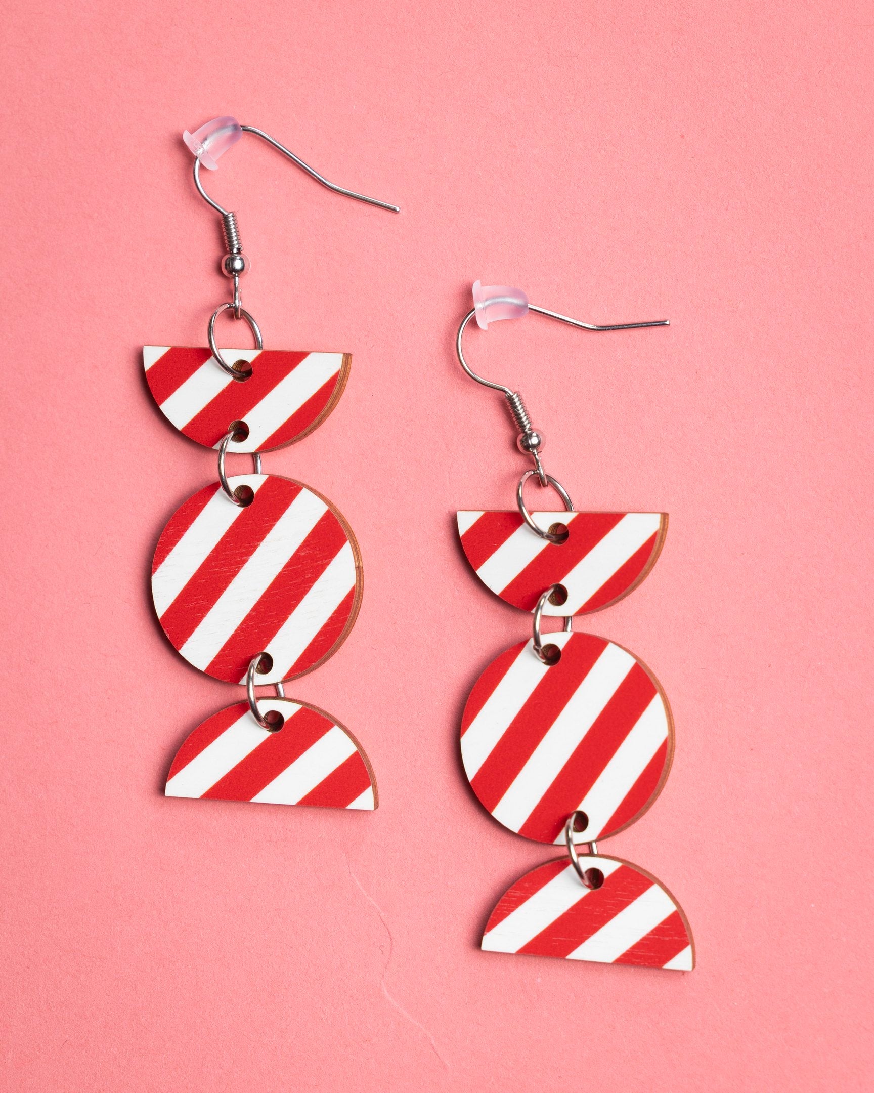 Earrings, Raita - red hanging, hook
