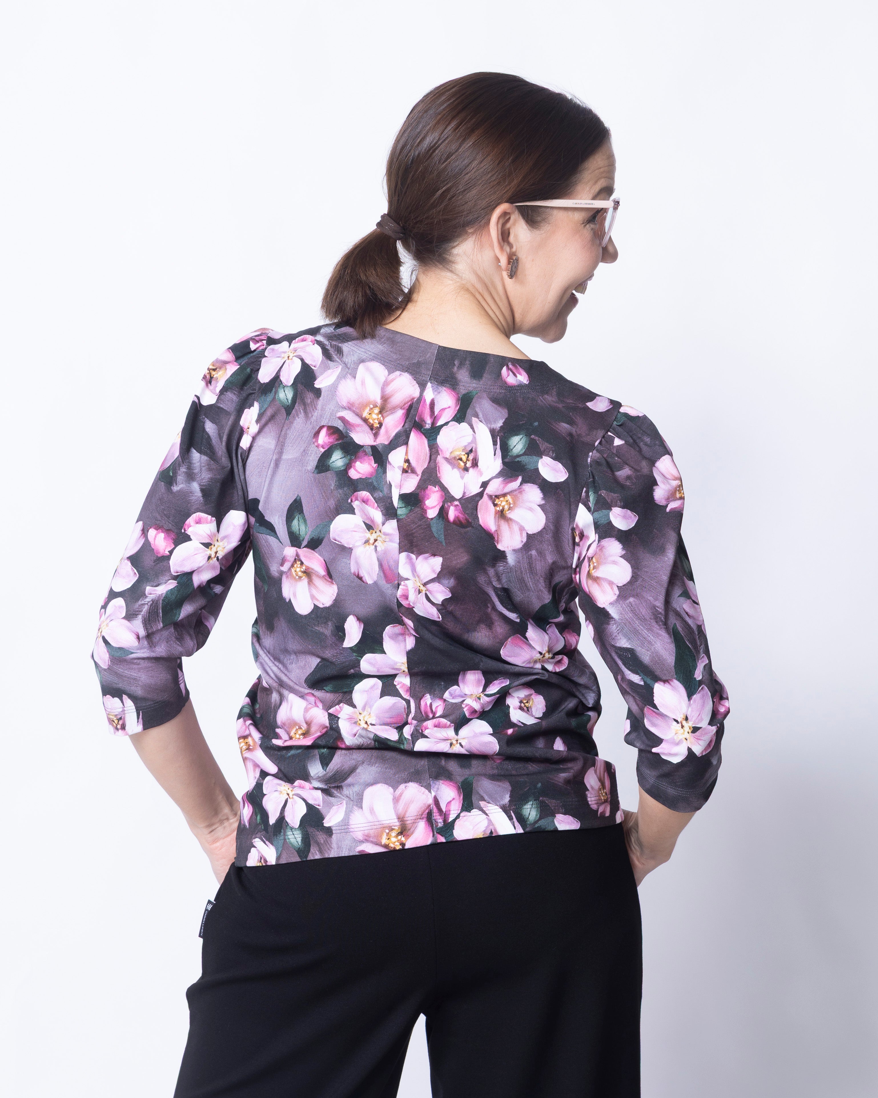 TYYLI shirt, Omenankukkia - rose