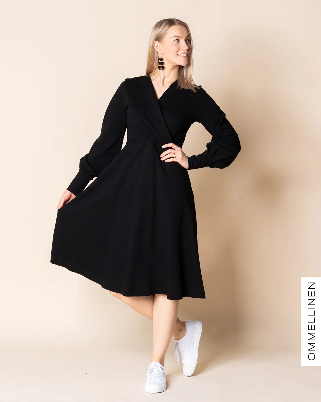 HELMI dress, black