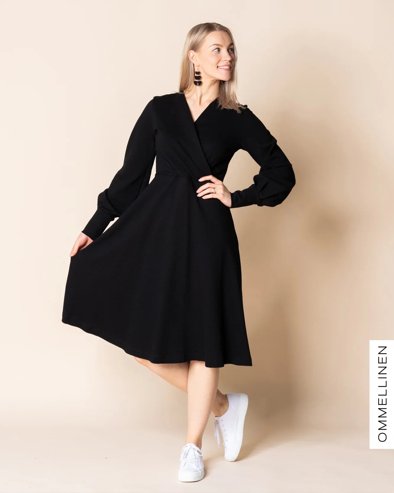 HELMI dress, black