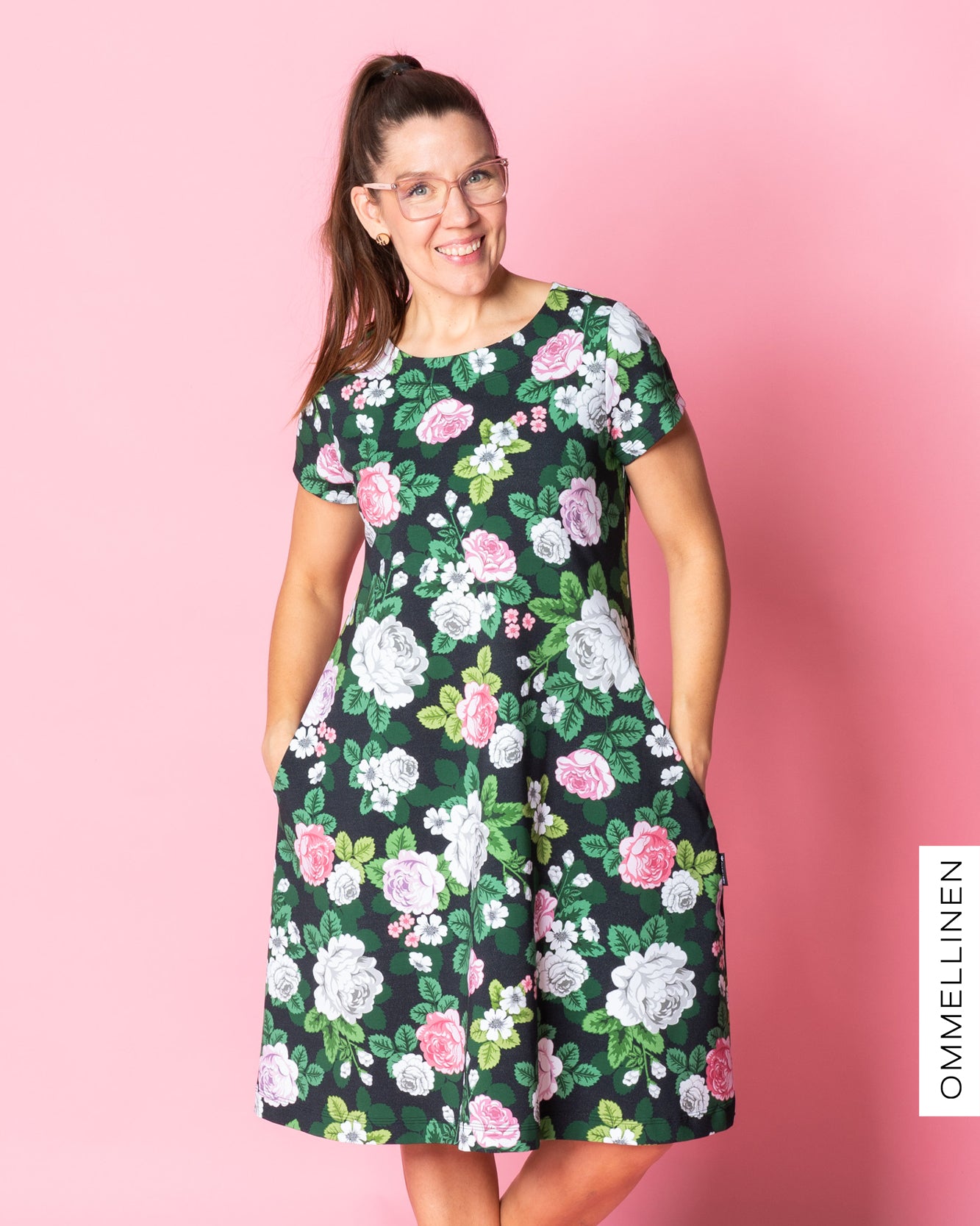 DRESS tunic - short sleeve, Babushka Roses - black/grey/rose
