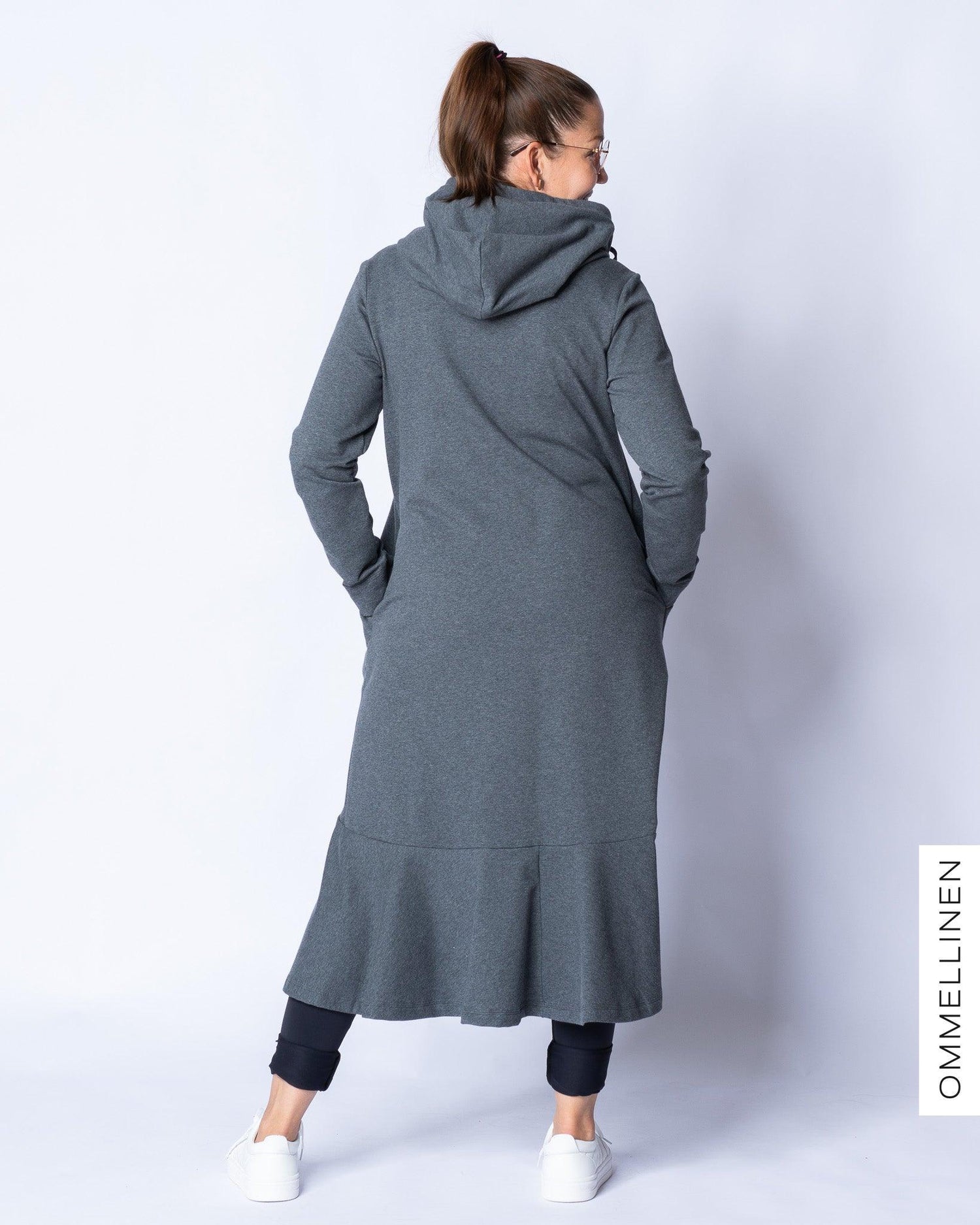 Hulmuhuppari, Meleerattu tummanharmaa - Ommellinen