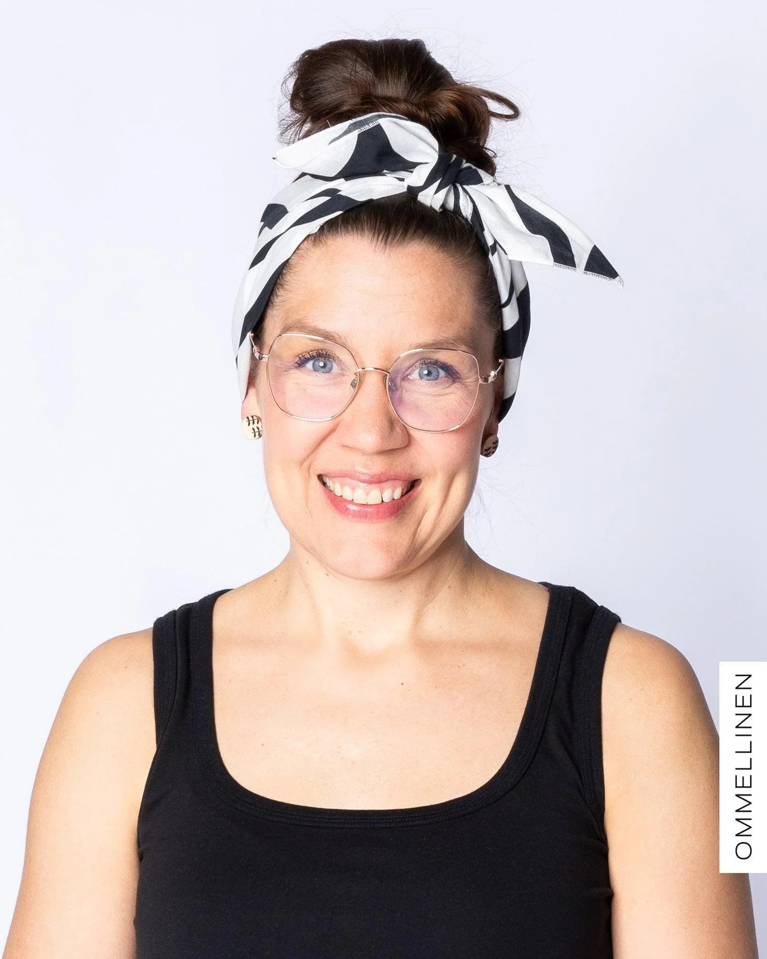 Pikkuhuivi, Villi - mustavalkoinen - Ommellinen