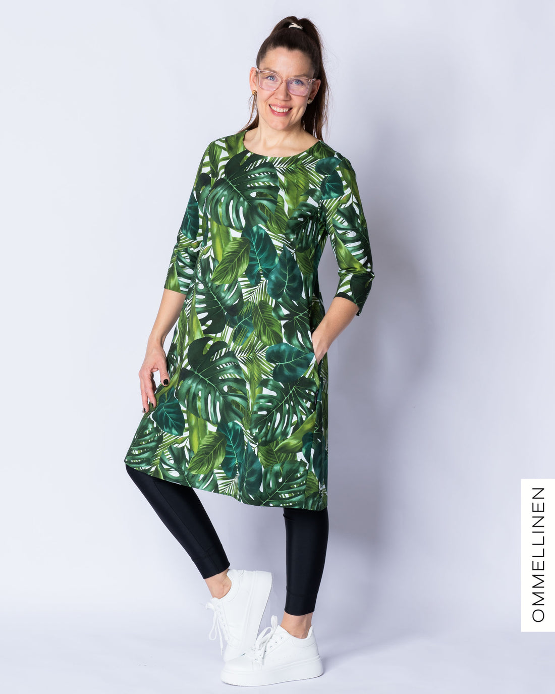 VEKKI tunic, Lehdet