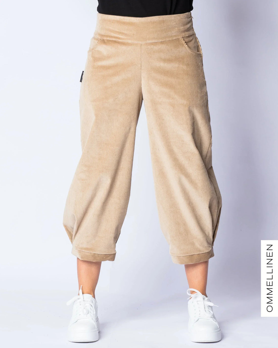 CORDUROY short pants, sand - slight II-quality