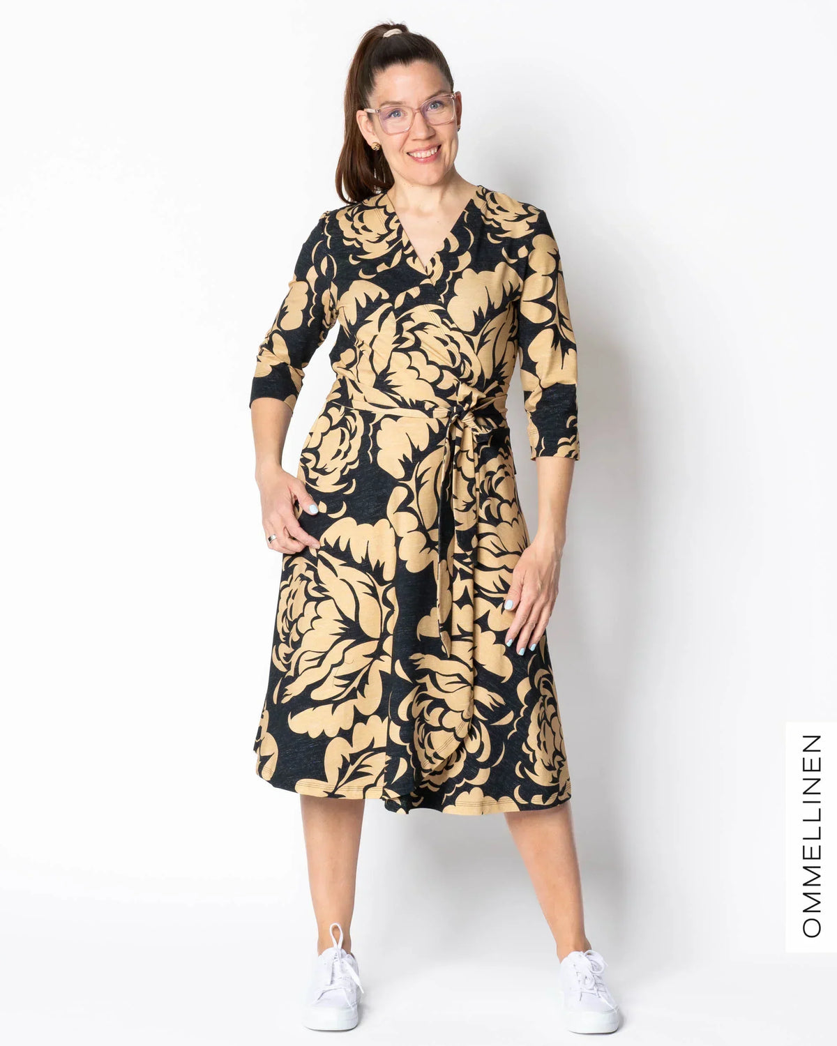 WRAP dress, Babushka Roses Giant - black/sand