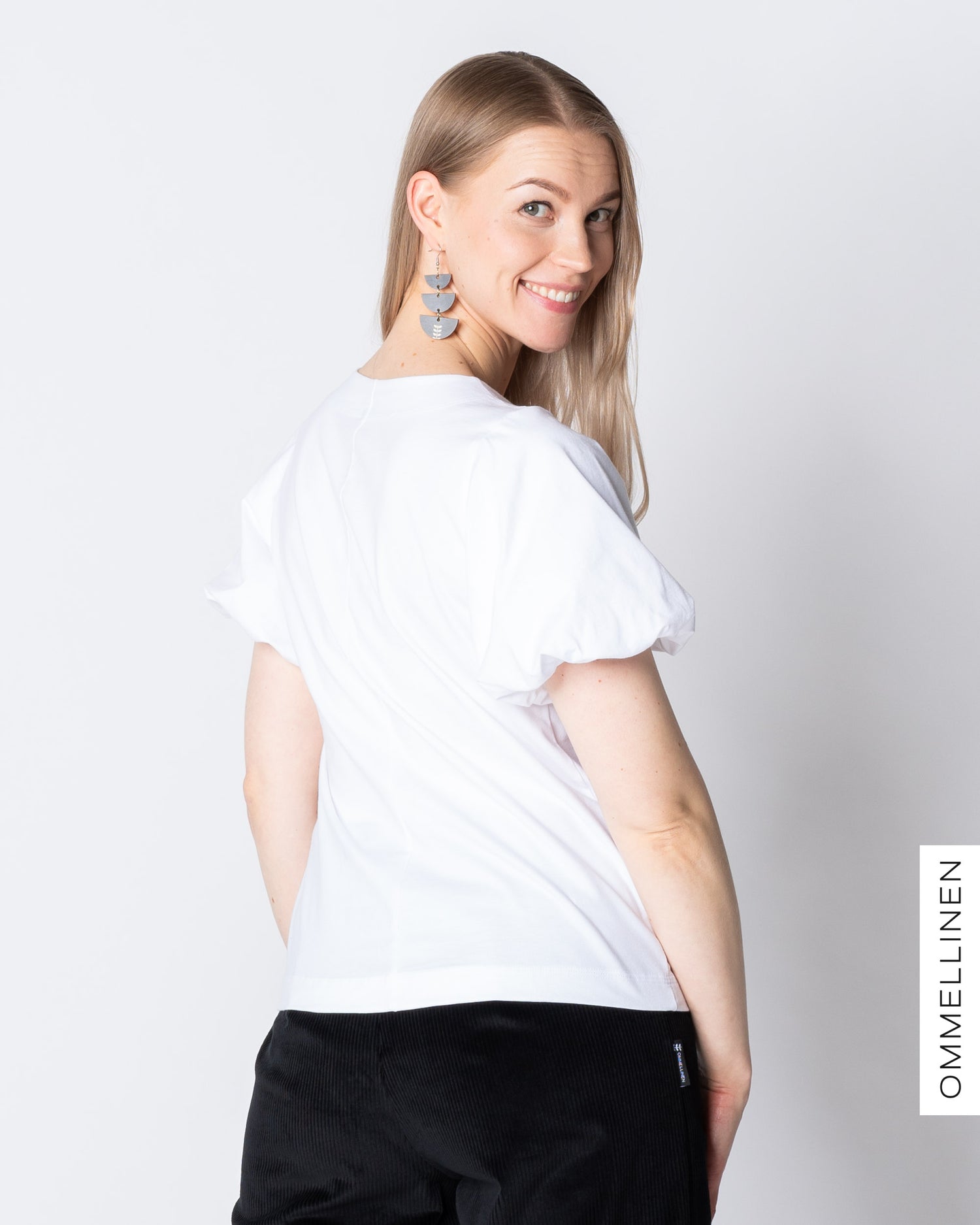 WHOOPS! PUFFI t-shirt, white - XXXL