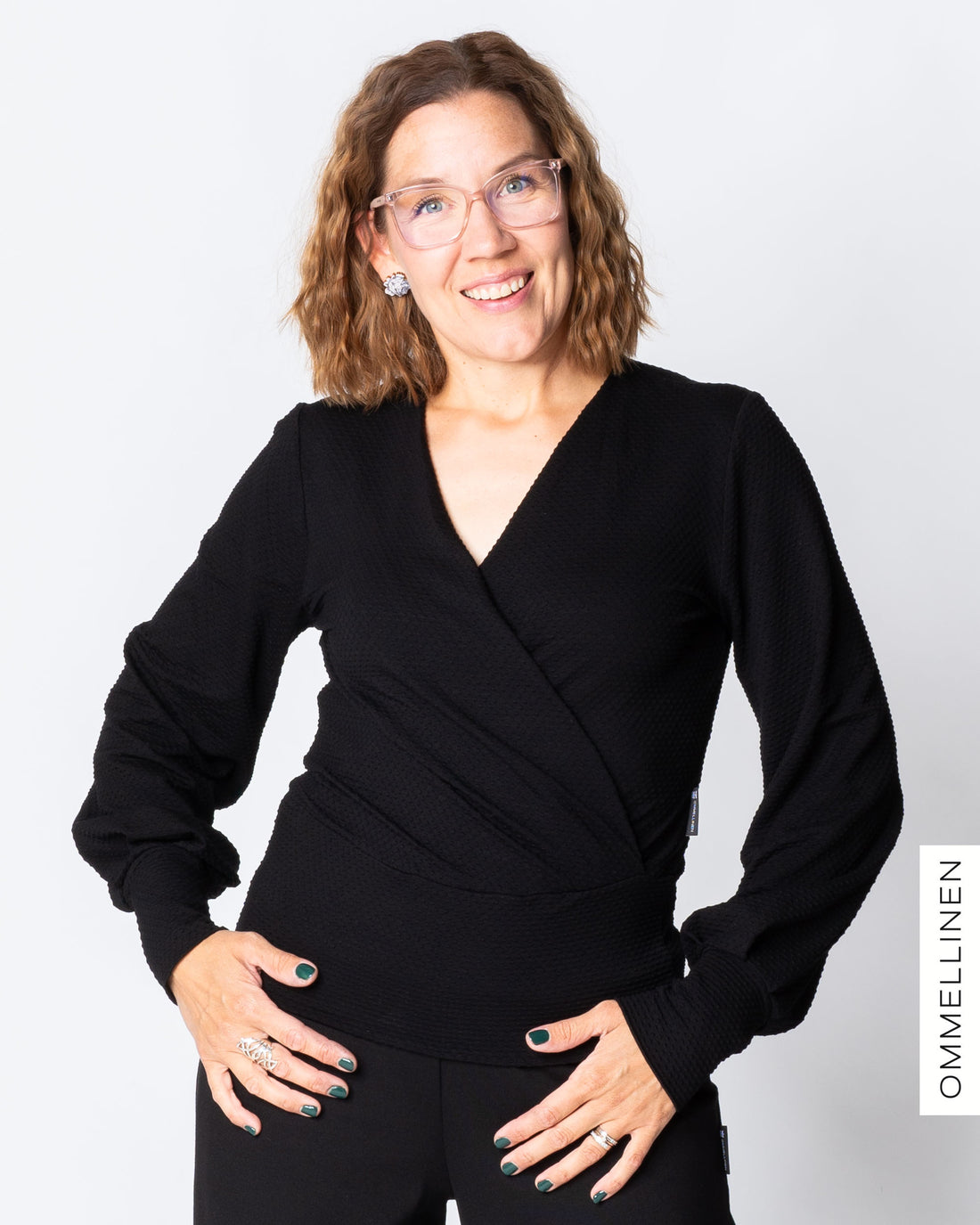 HELMI shirt, black