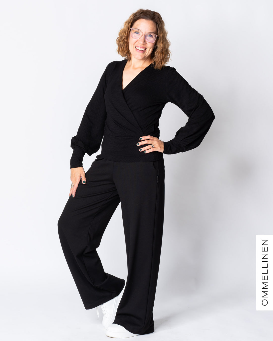 HELMI shirt, black
