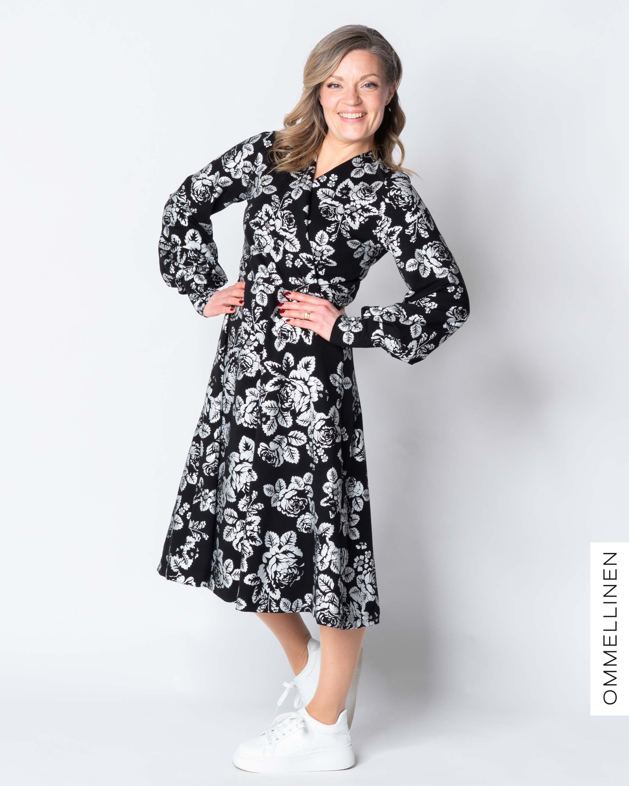 HELMI dress, Babushka Roses - silver