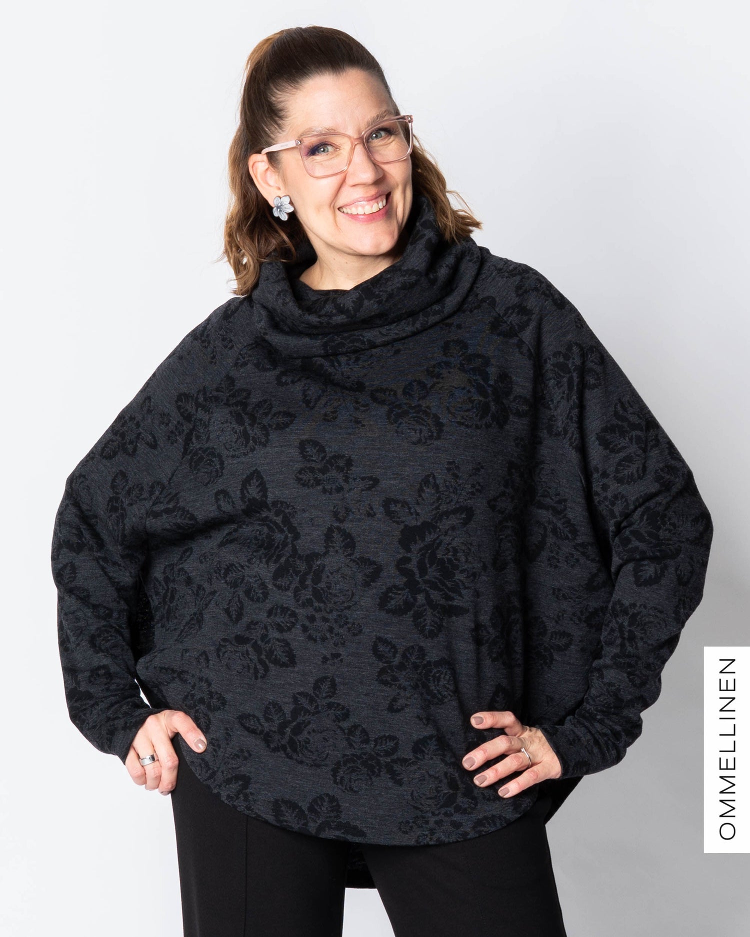 PANCHO, Babushka Roses - grey/black