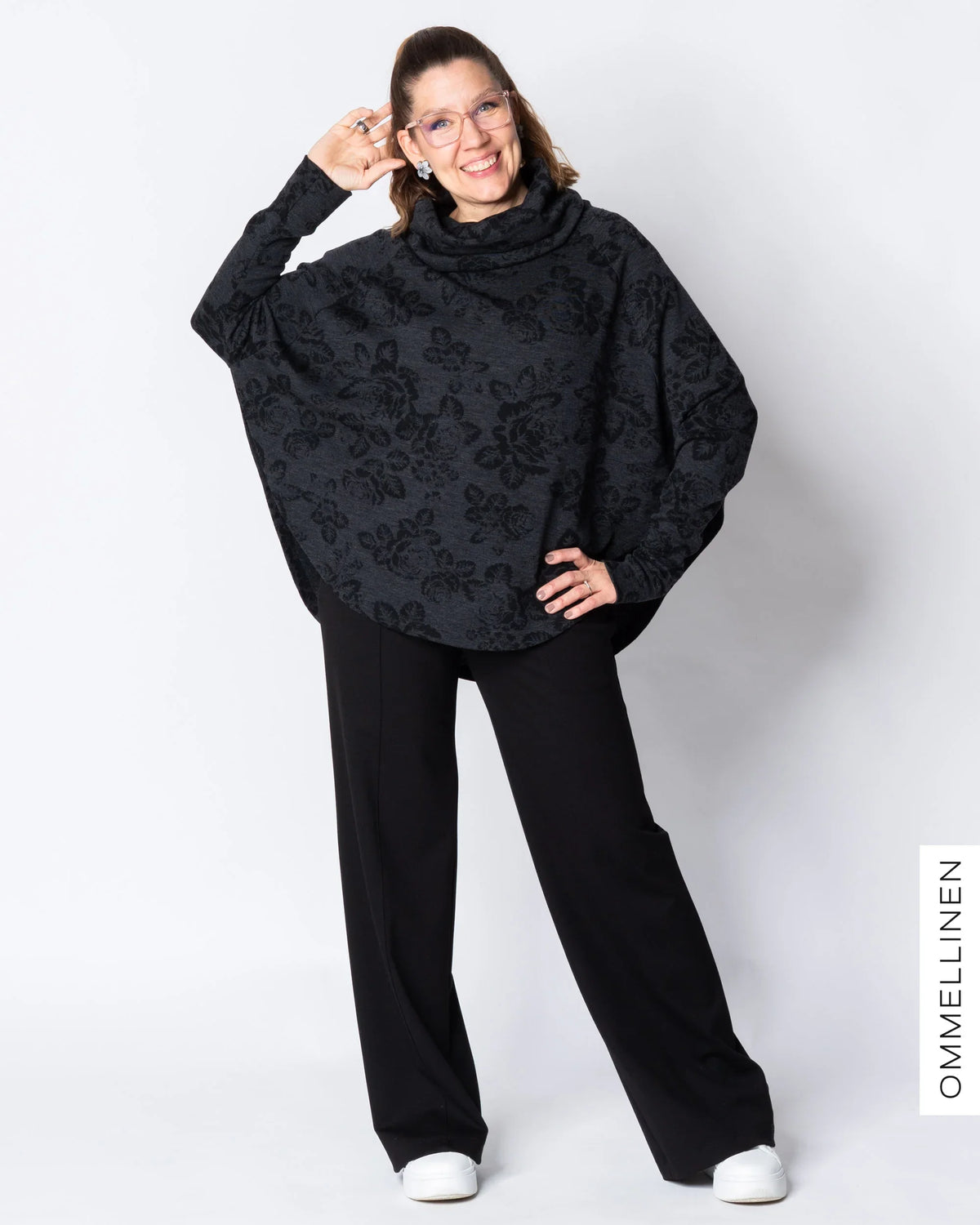 PANCHO, Babushka Roses - grey/black