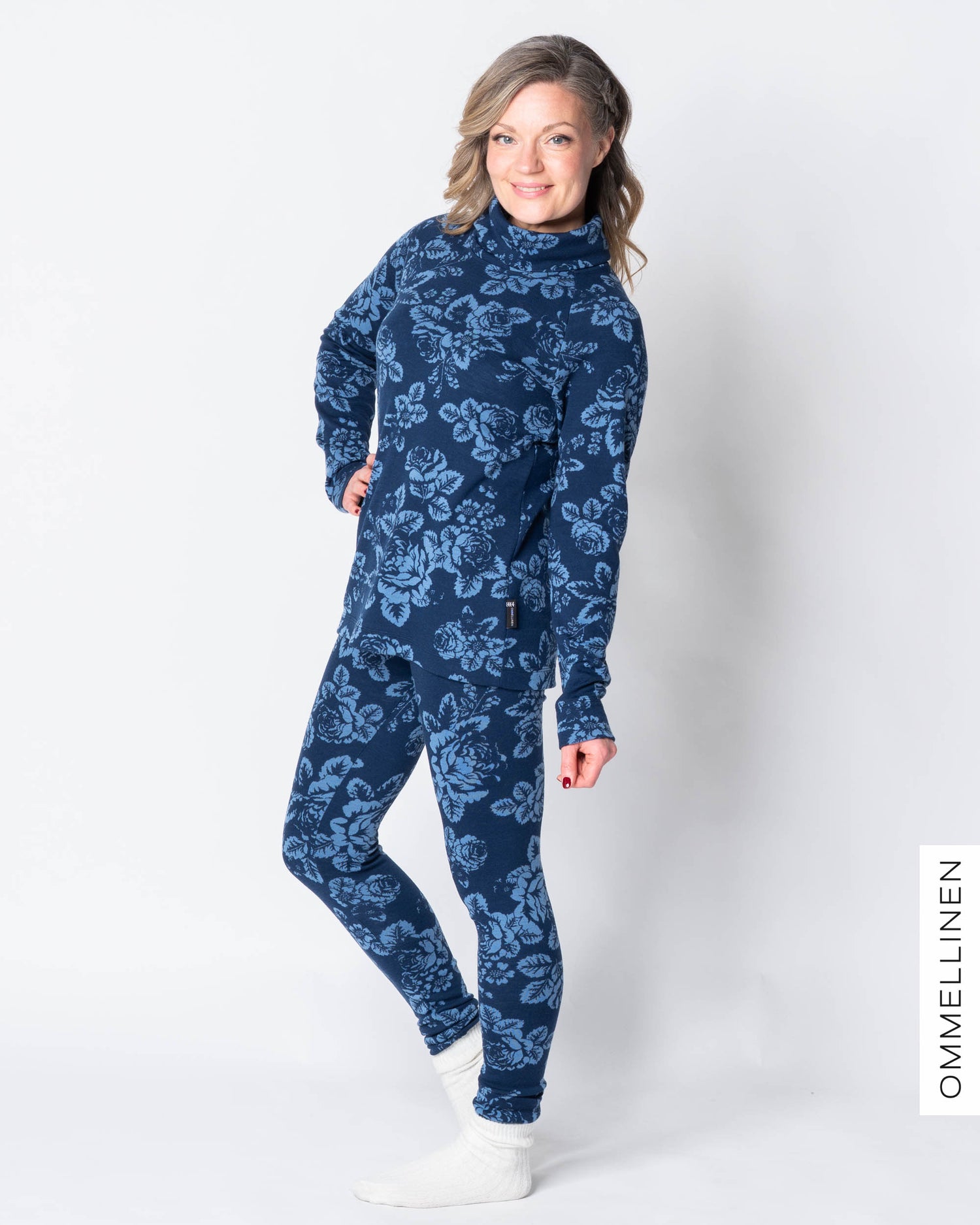 MERINO leggings, Babushka Roses - blue