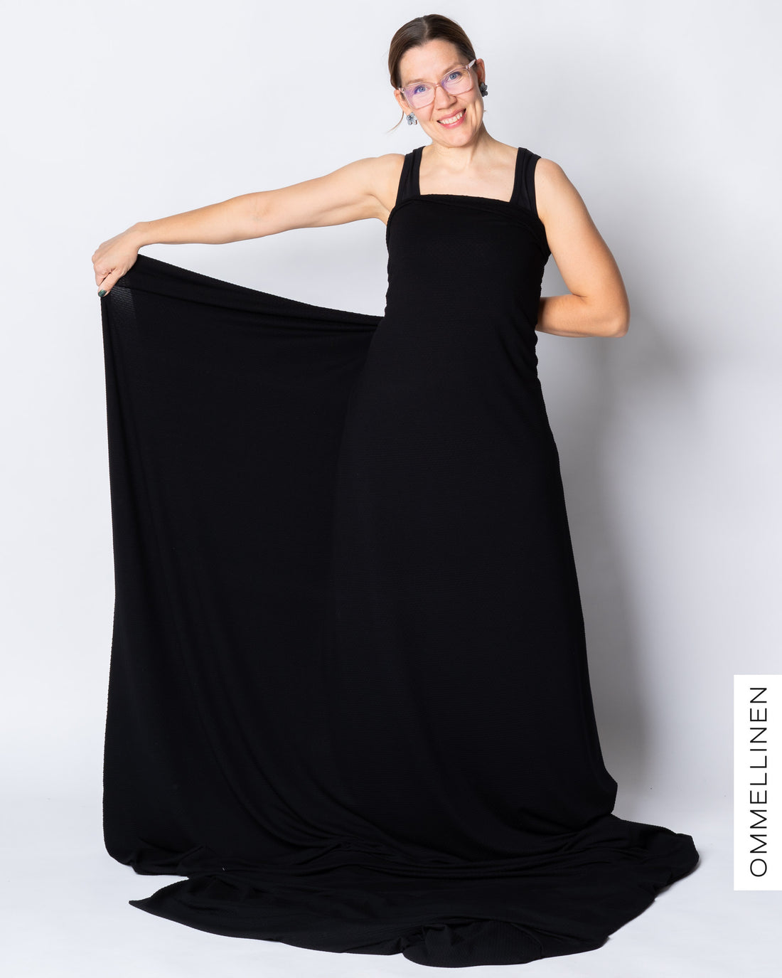 Embossed viscose knit - PRE-CUT, black