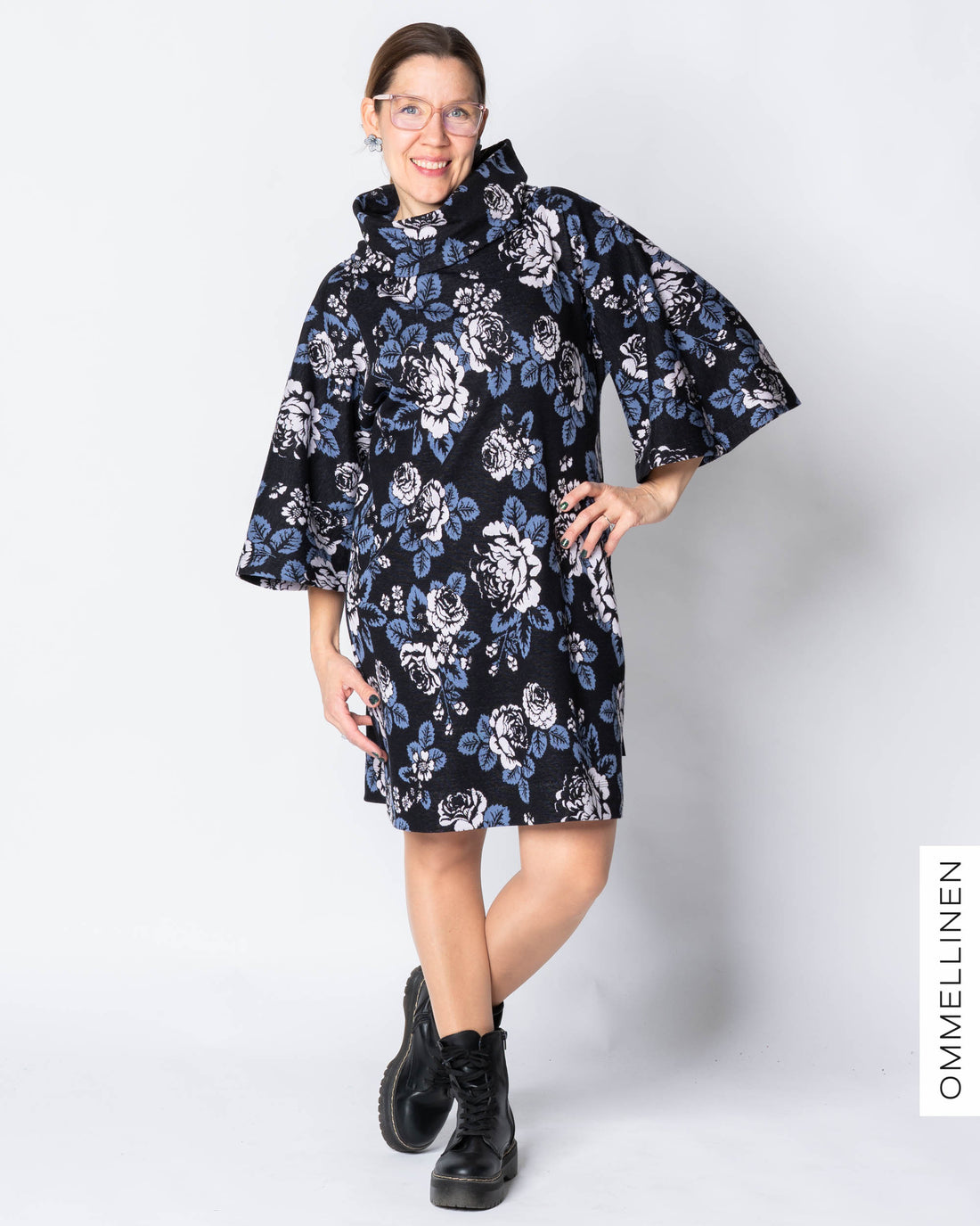 HULMU tunic, Babushka Roses - black/blue