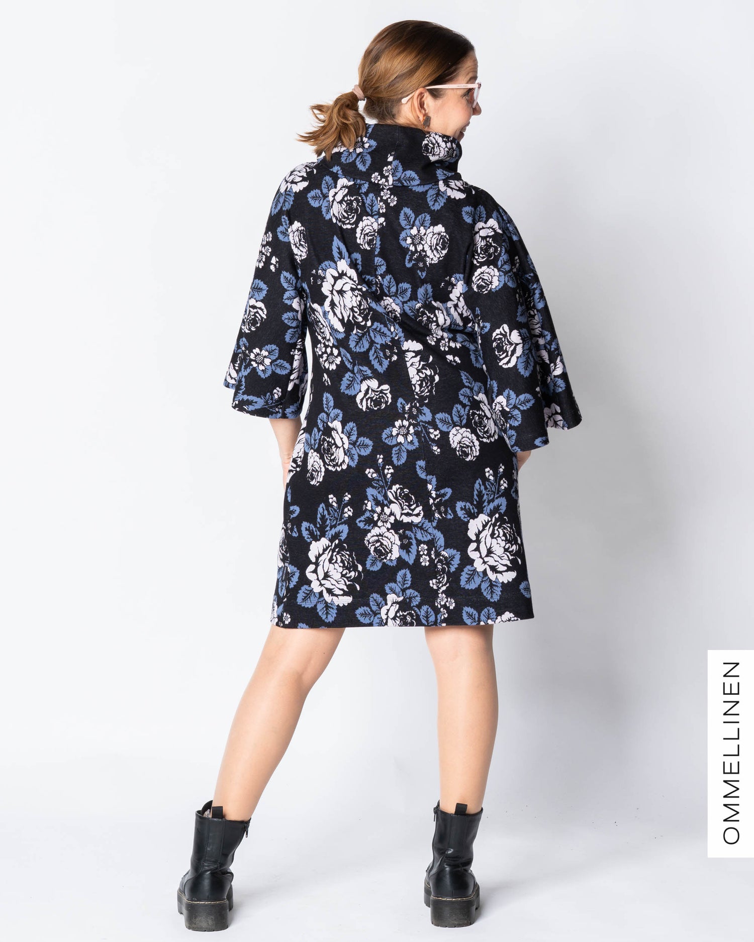 HULMU tunic, Babushka Roses - black/blue