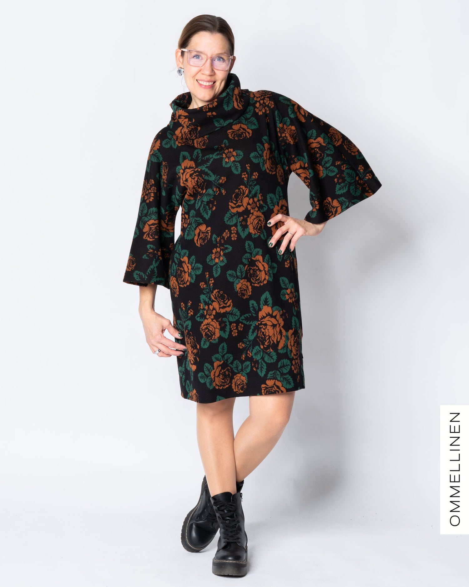 HULMU tunic, Babushka Roses - black/brown