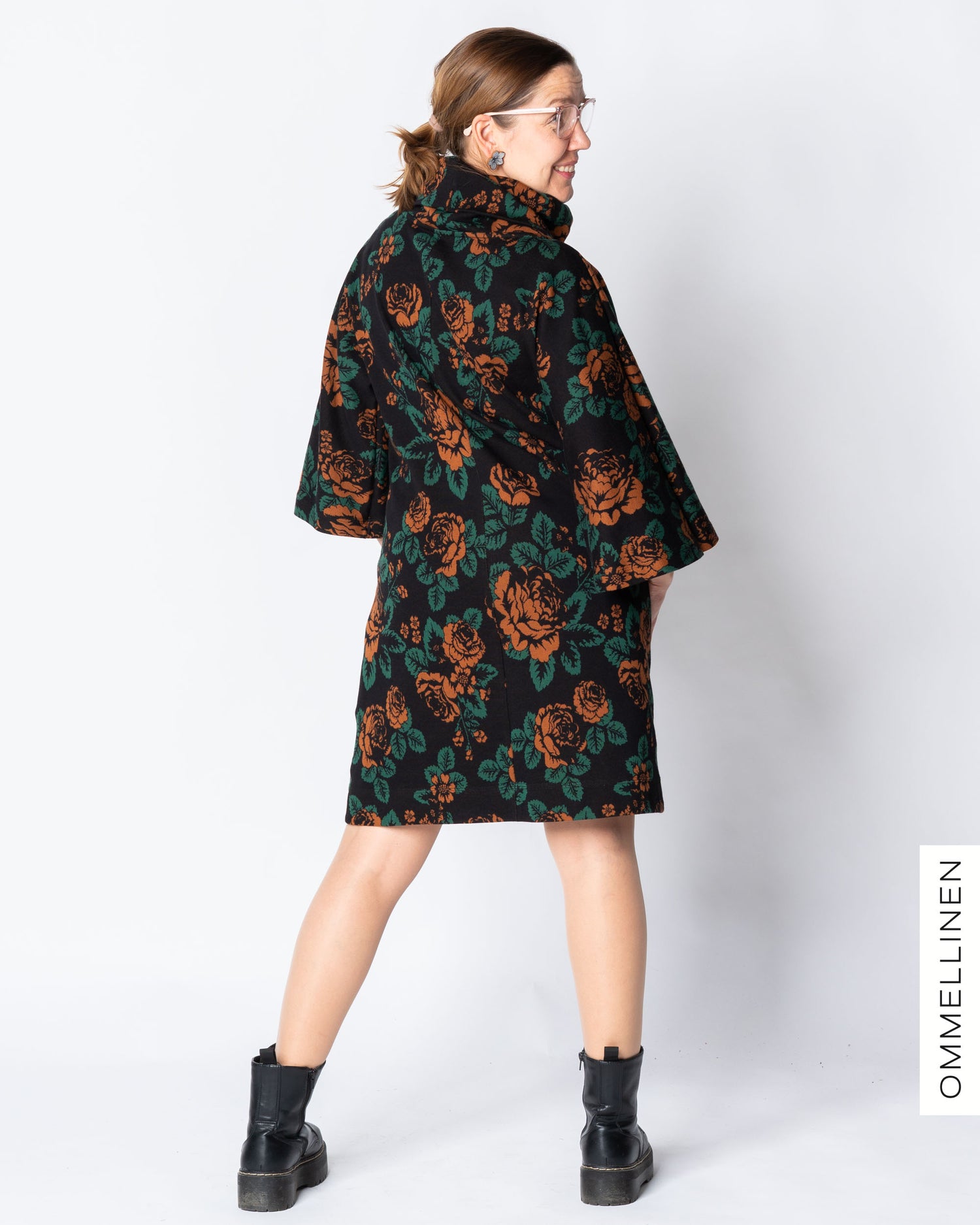 HULMU tunic, Babushka Roses - black/brown