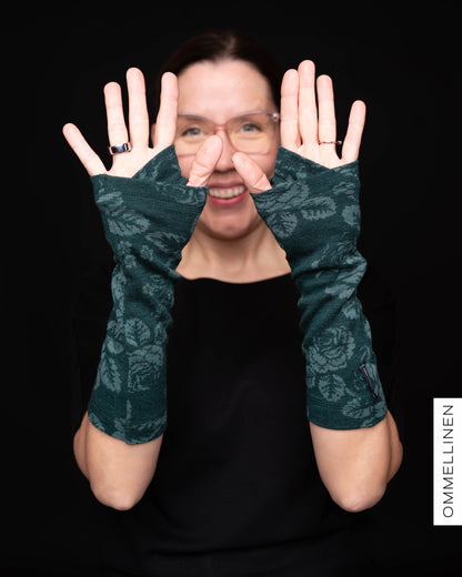 HALF gloves merino wool, Babushka Roses - green