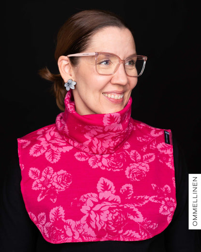 Merino wool collar, Babushka Roses - pink