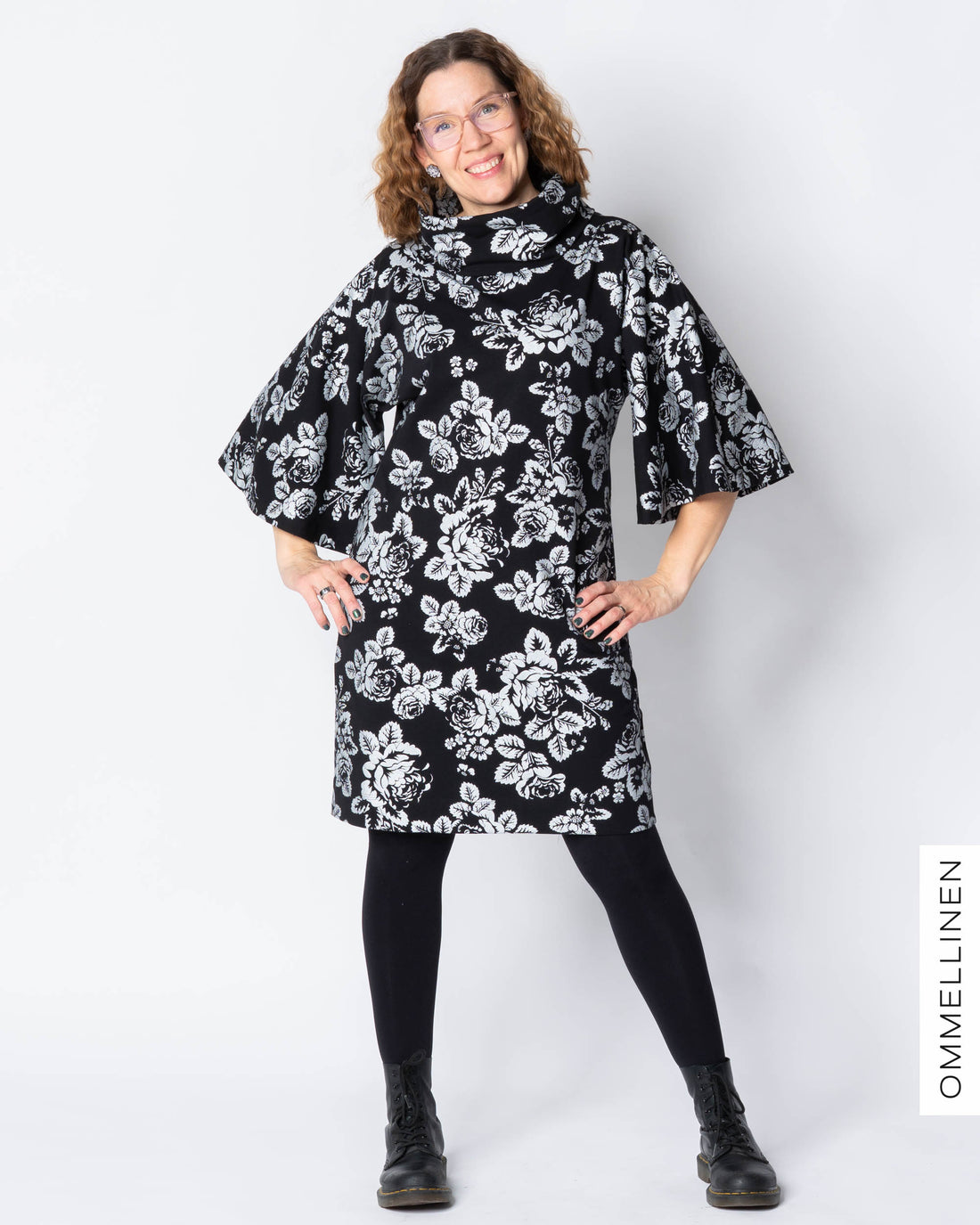 HULMU tunic, Babushka Roses - silver