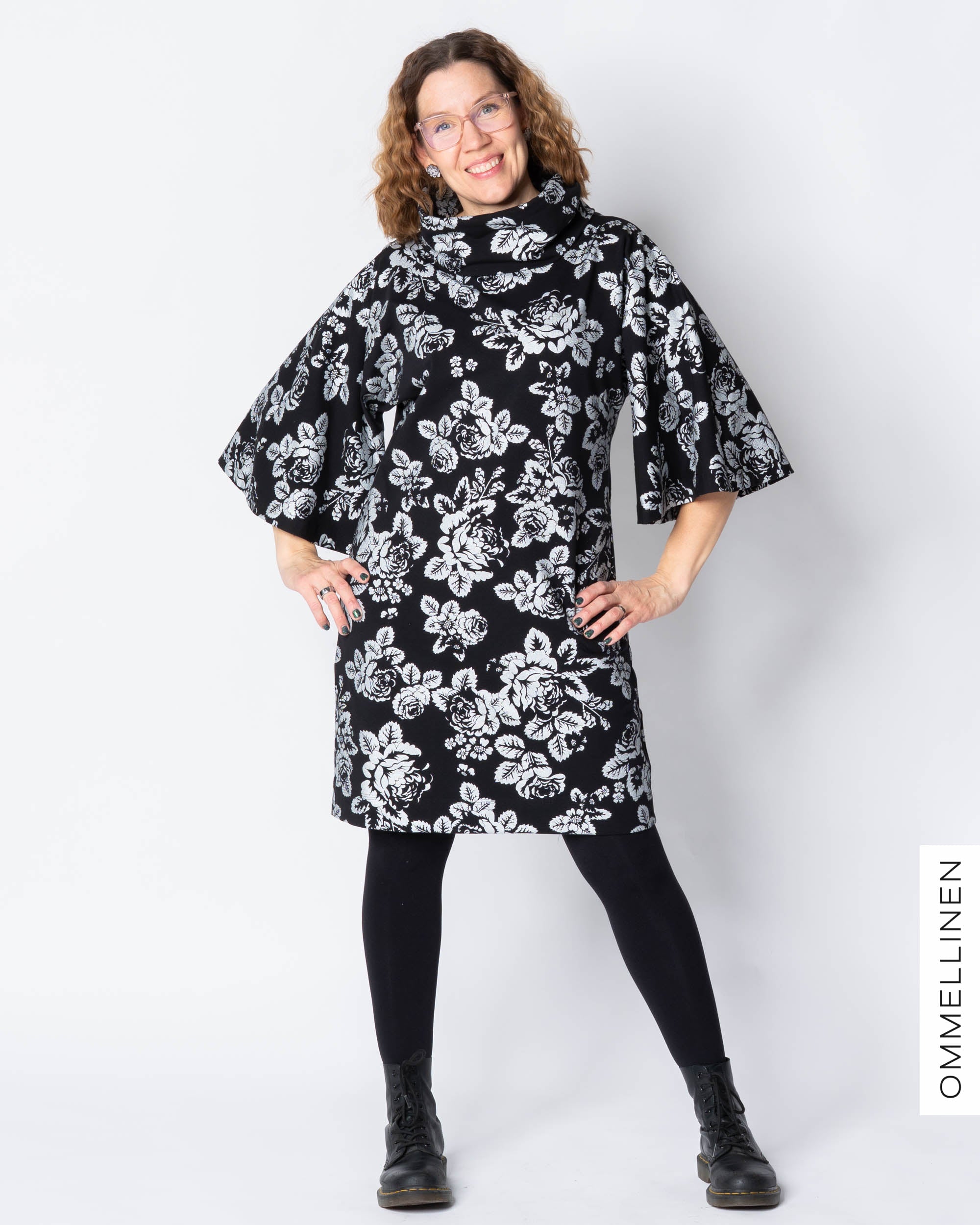HULMU tunic, Babushka Roses - silver