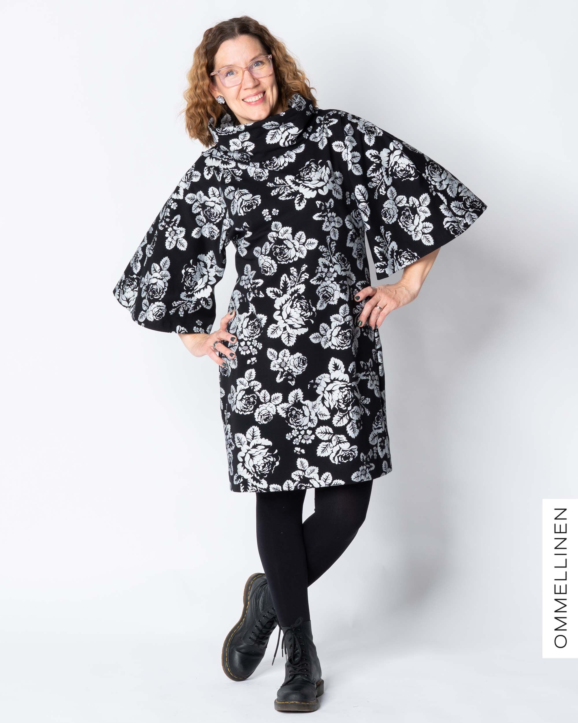 HULMU tunic, Babushka Roses - silver