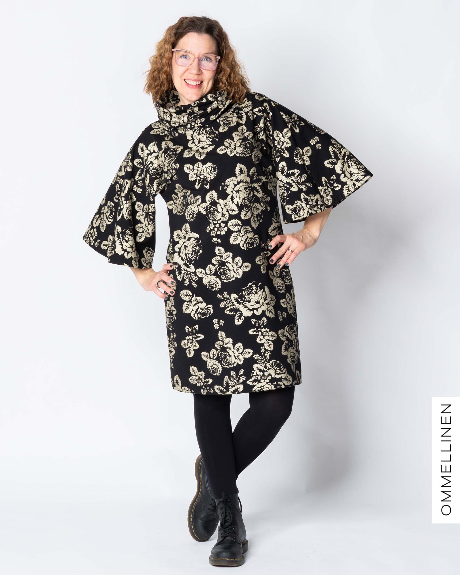 HULMU tunic, Babushka Roses - gold champagne