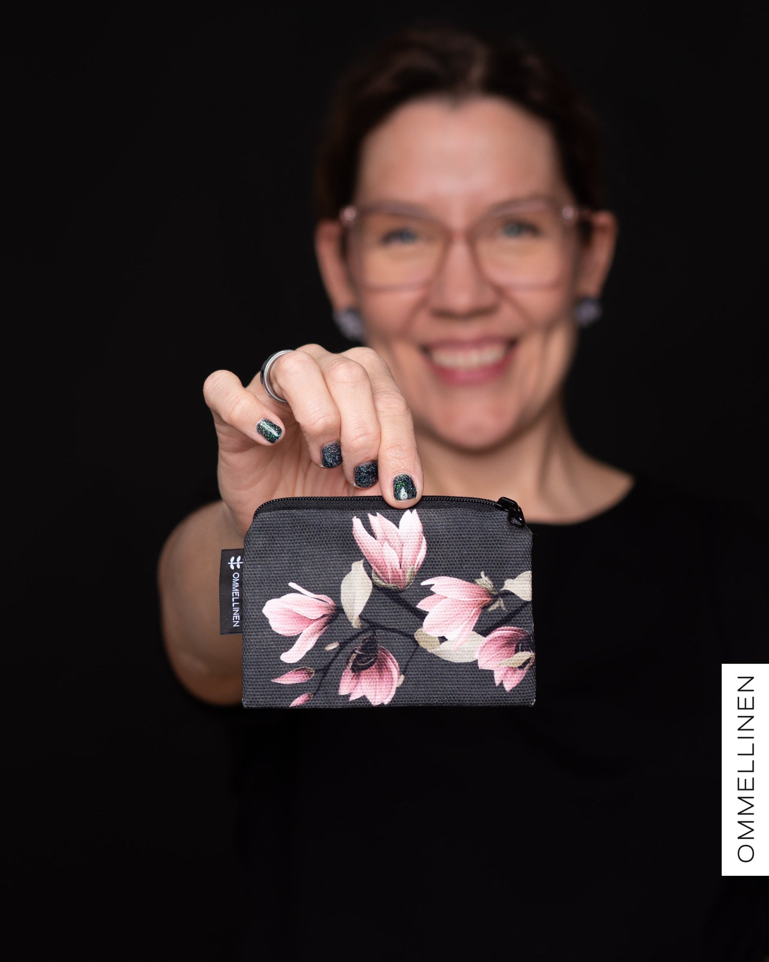 Makeup bag - small, Magnolian kuiskaus - light pink