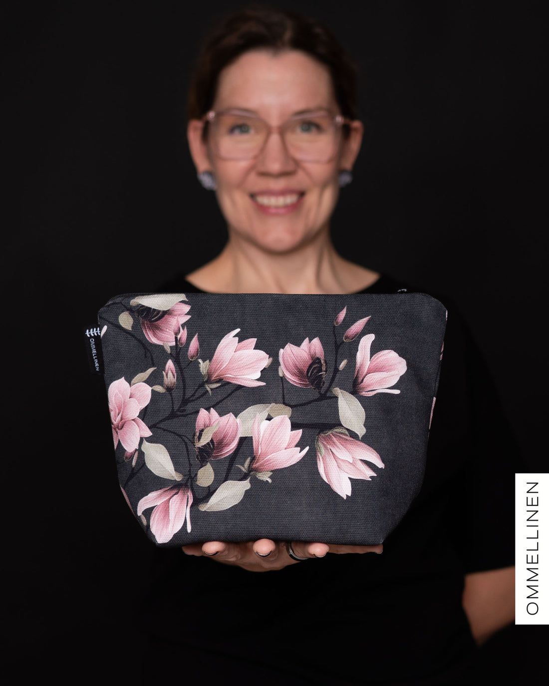 Makeup bag - giant, Magnolian kuiskaus - light pink